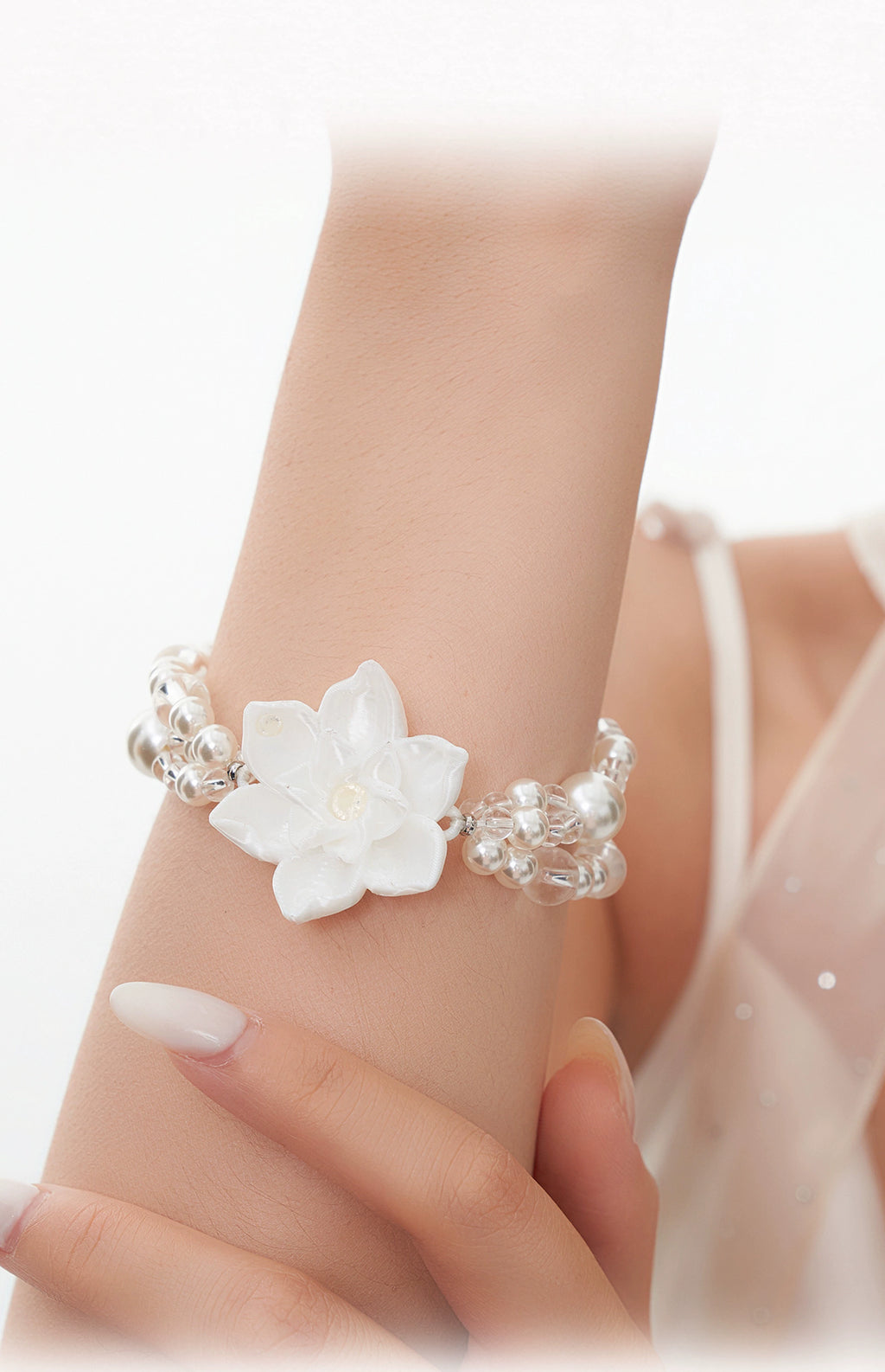 ParanoidP Flower Pearl Bracelet