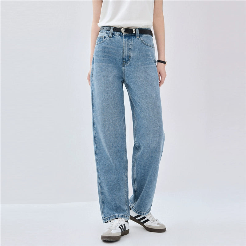 Giordano Is A Woman in Mid-rise Straight-leg Jeans