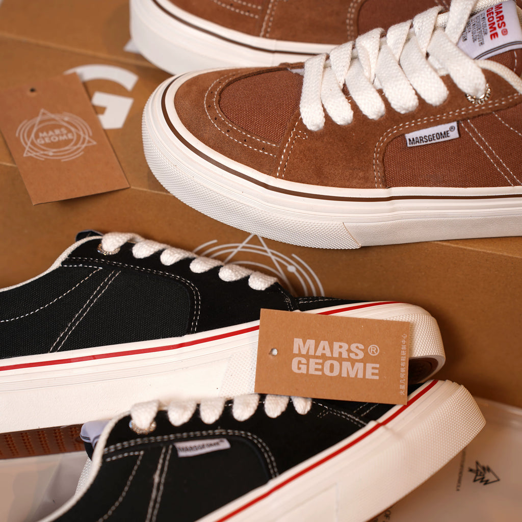 MARS GEOME Versatile Men's and Women's Low-top Spliced Board Shoes