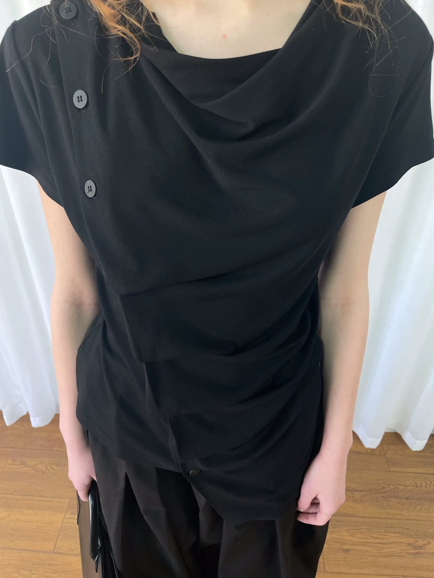 Loosesmell Chest Folds Thin Irregular Tee