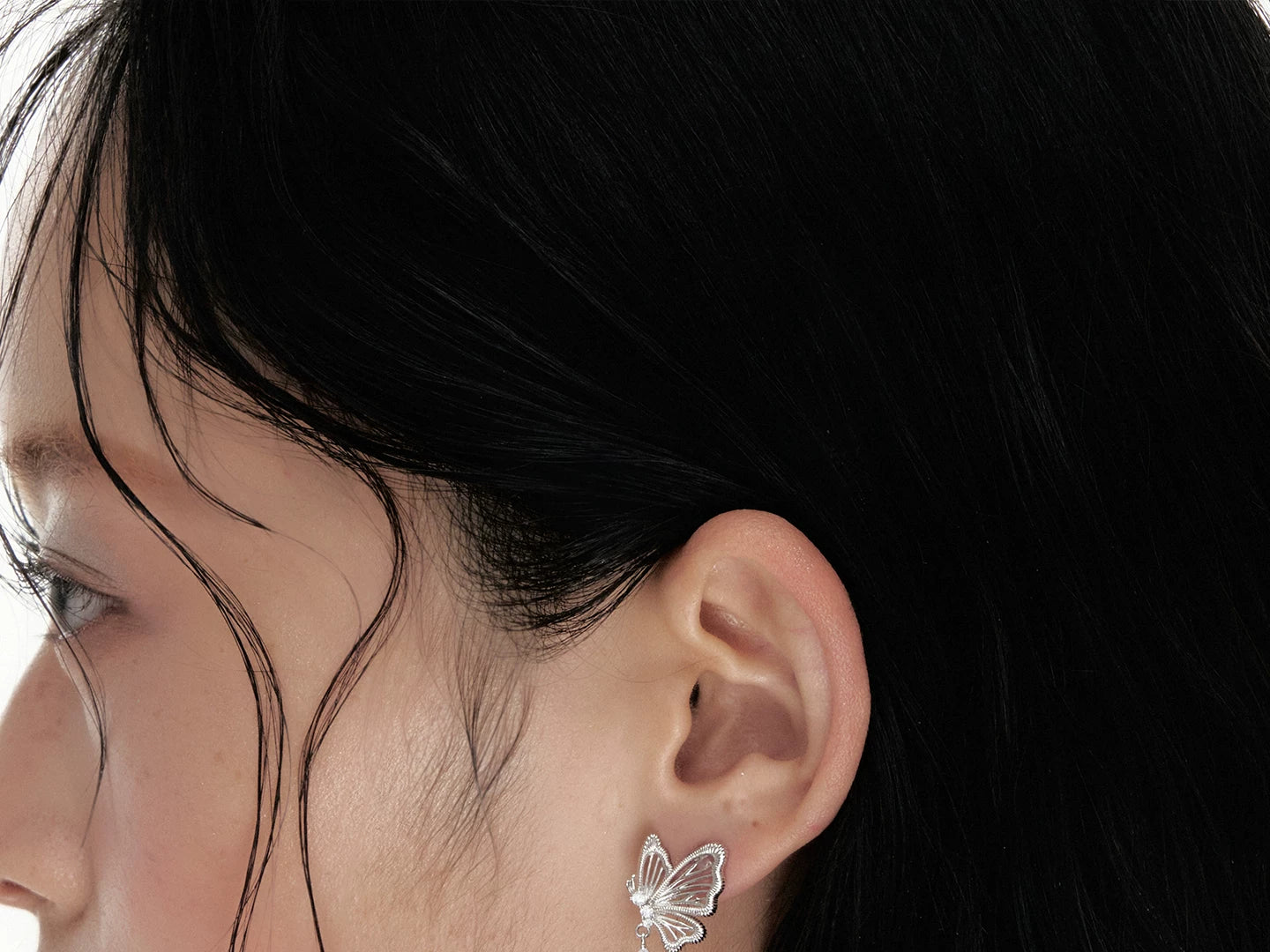 SUMIYAKI Niche Butterfly Earrings
