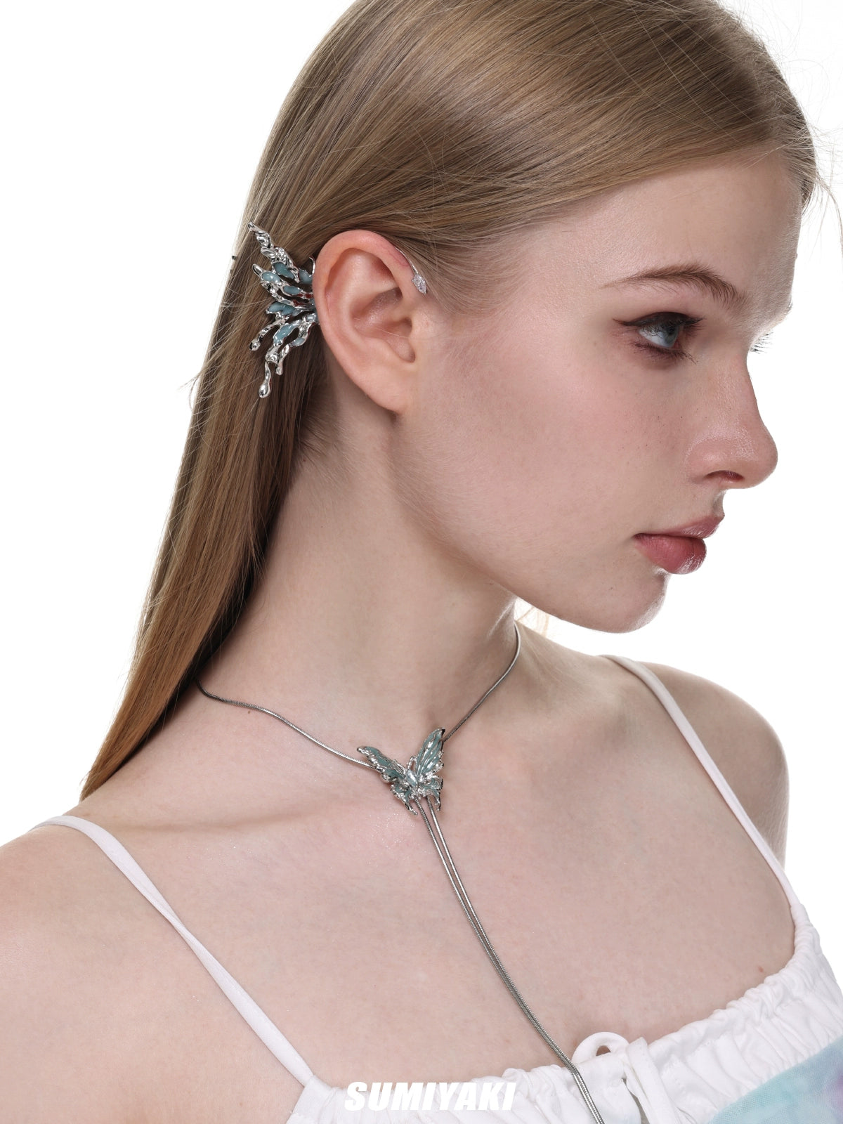 SUMIYAKI Xeno Butterfly Pull-up Necklace