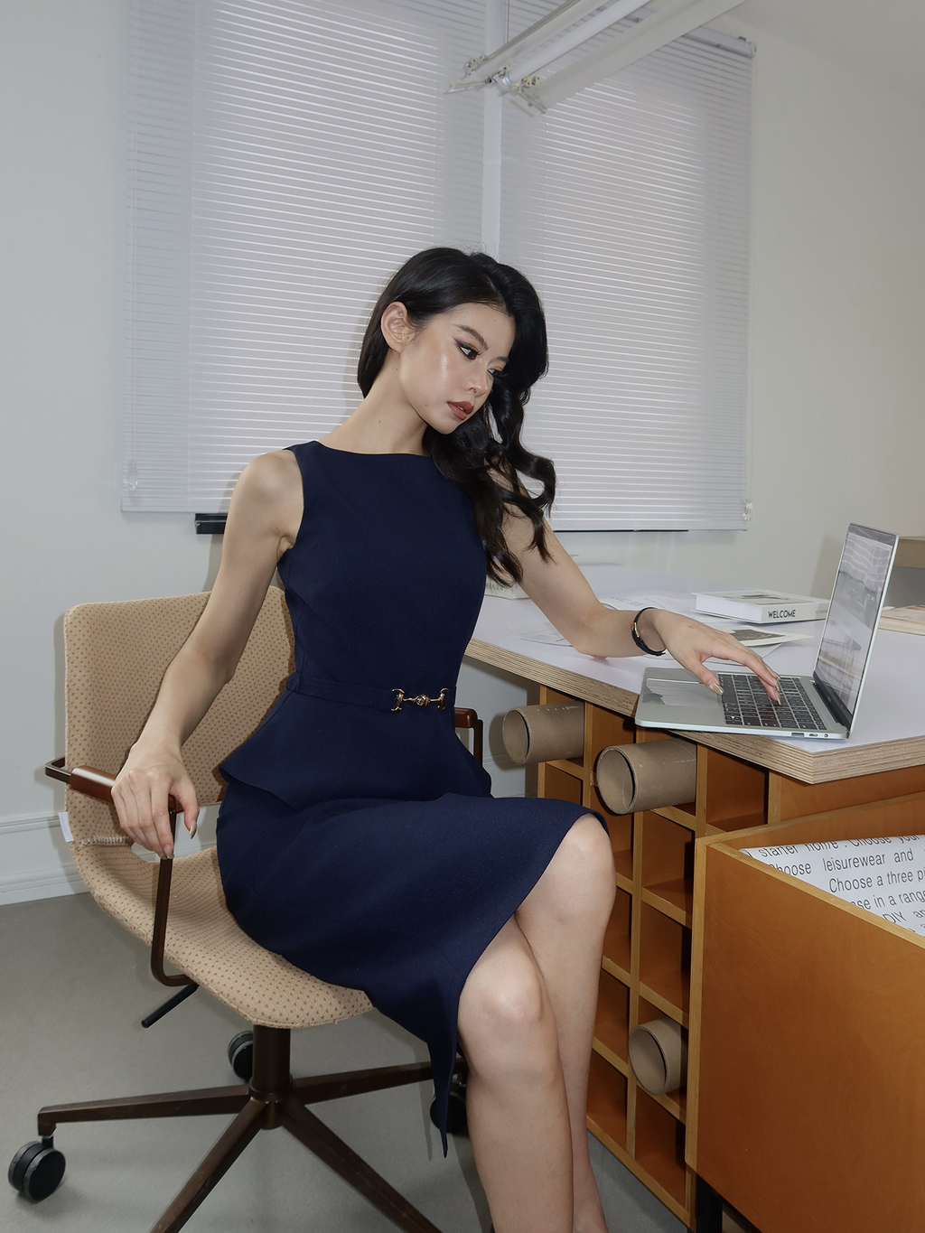 LLROGE Slim Skirt Two-piece Set