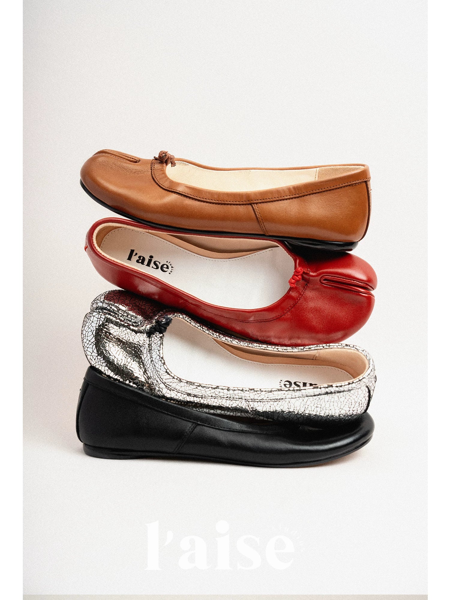 L'aise Flat-bottomed Light-mouth Split-toe Shoes