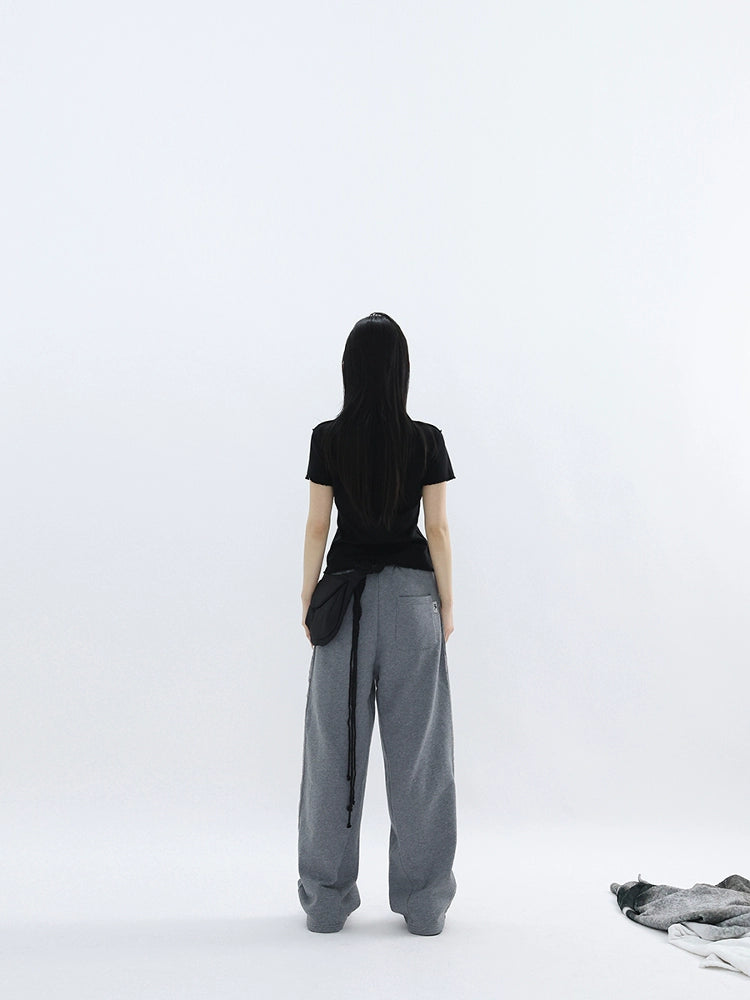 FUZZYKON Round Pocket Loose Straight Sweatpants