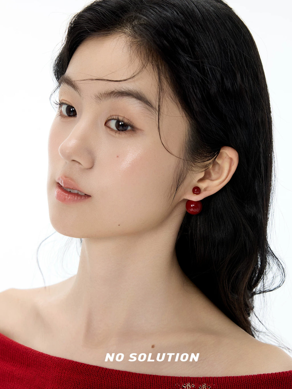 NO SOLUTION Double Sided Bead Stud Earrings