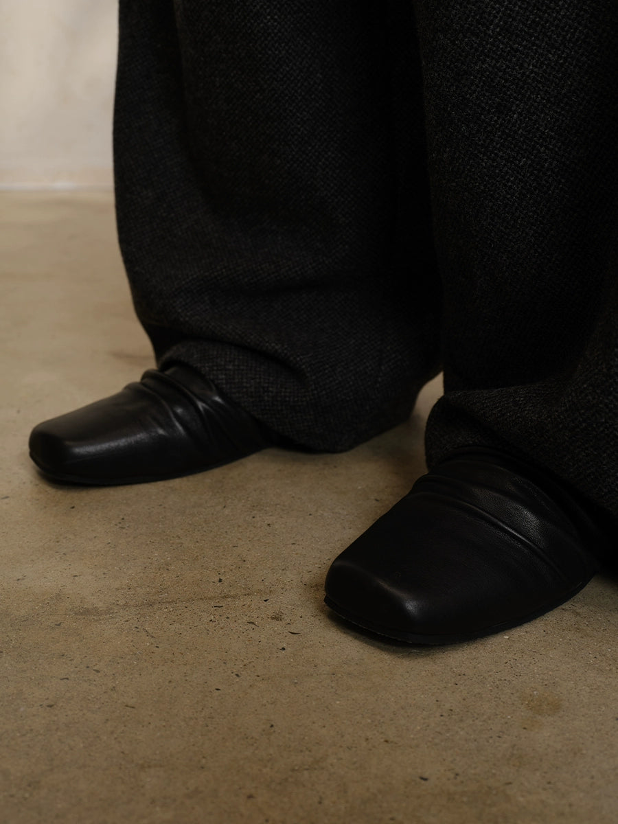 JCAESAR Pleated Leather Versatile Slippers