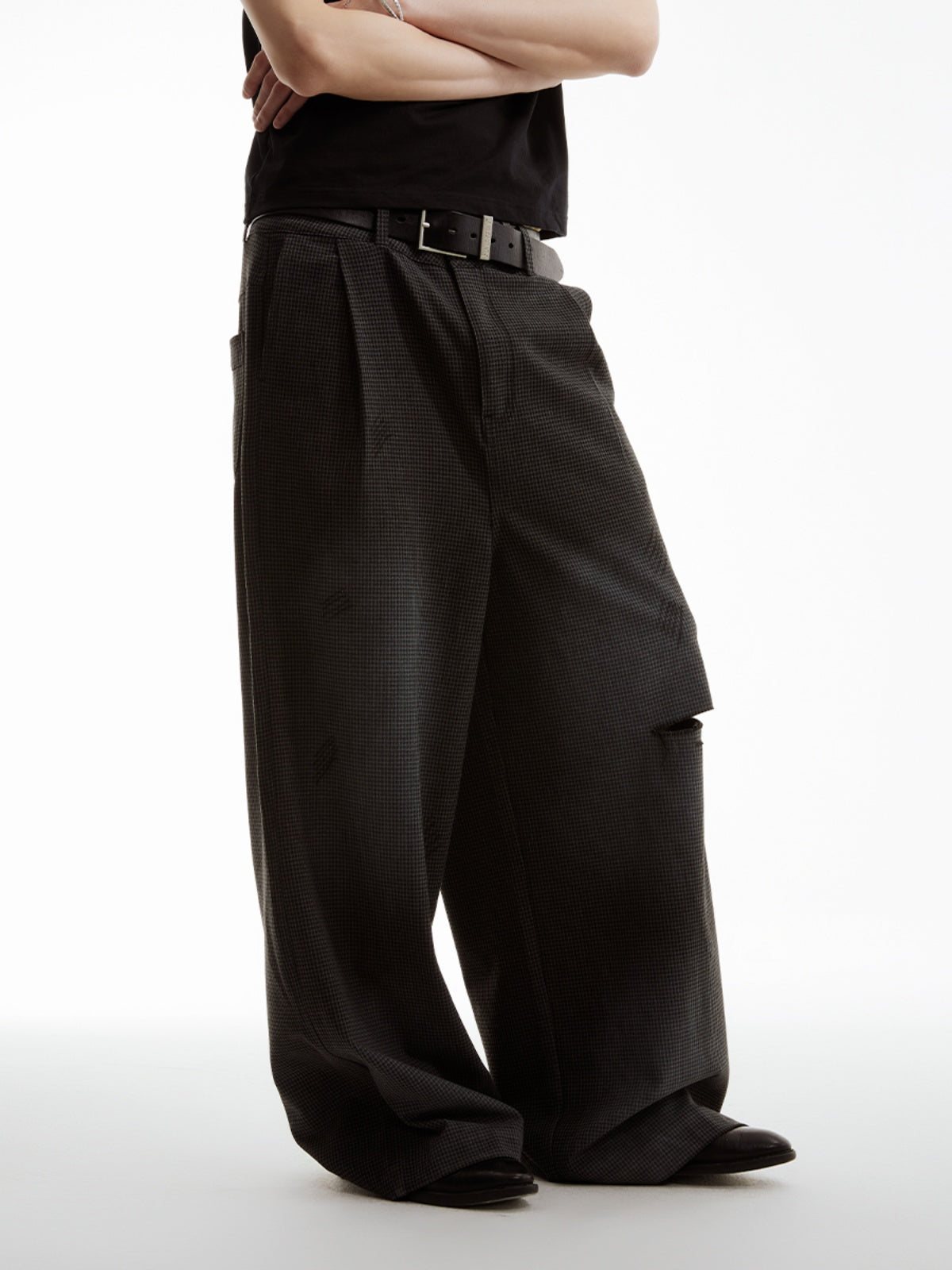 FUNKYFUN Qiandongge Knife Cutting Mouth Spray-painted Trousers