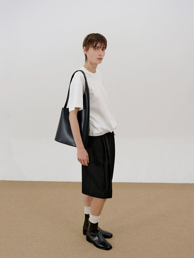 COLN Versatile Casual Pleated Shorts