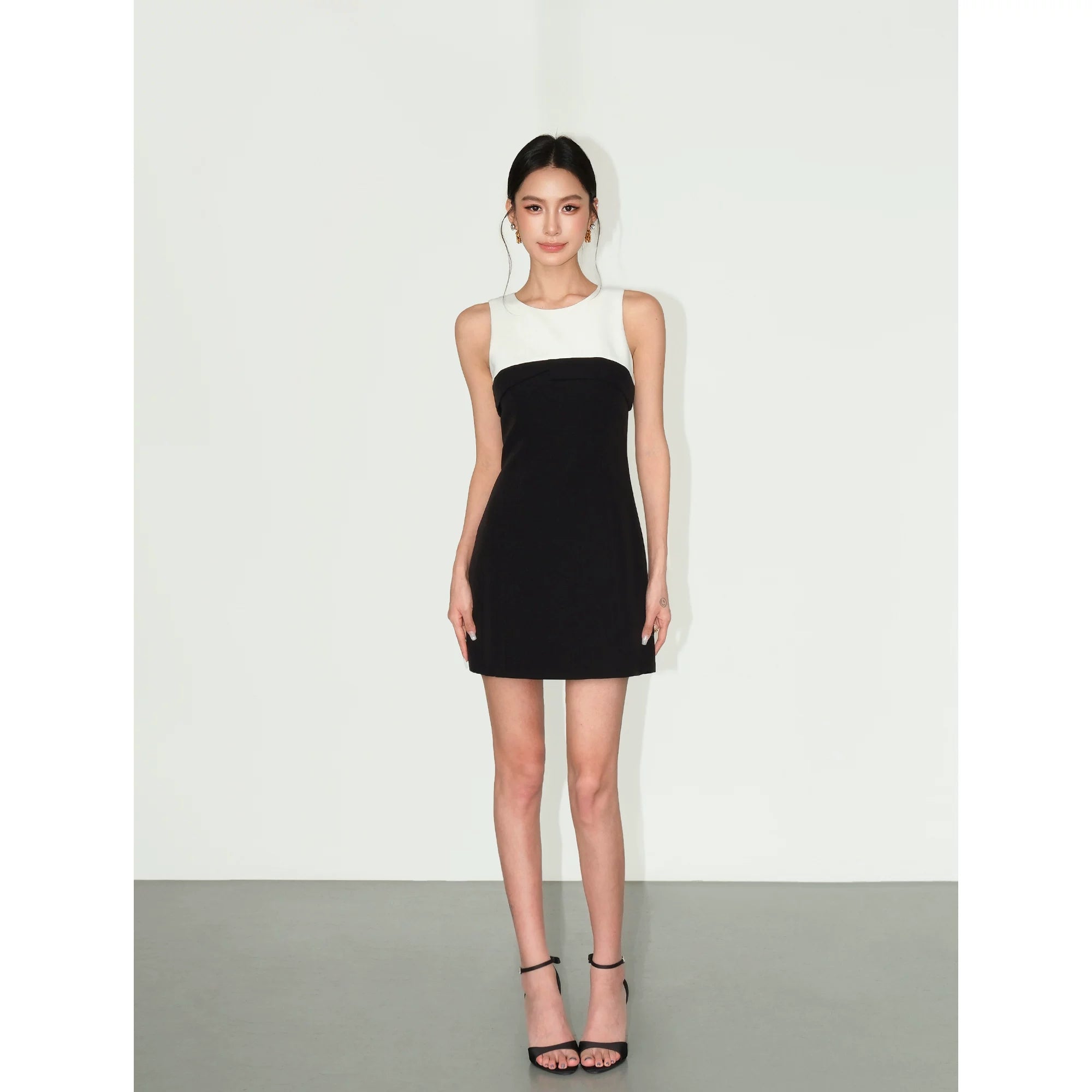 NEVA HU Premium Sense Contrasting Color Splicing Waist Skirt