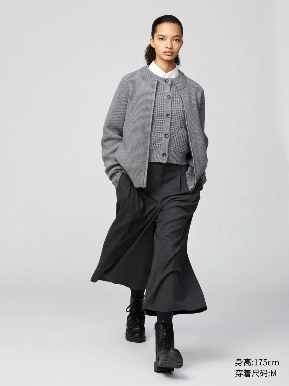 Uniqlo Crew Neck Knitted Long-sleeved Sweater Jacket