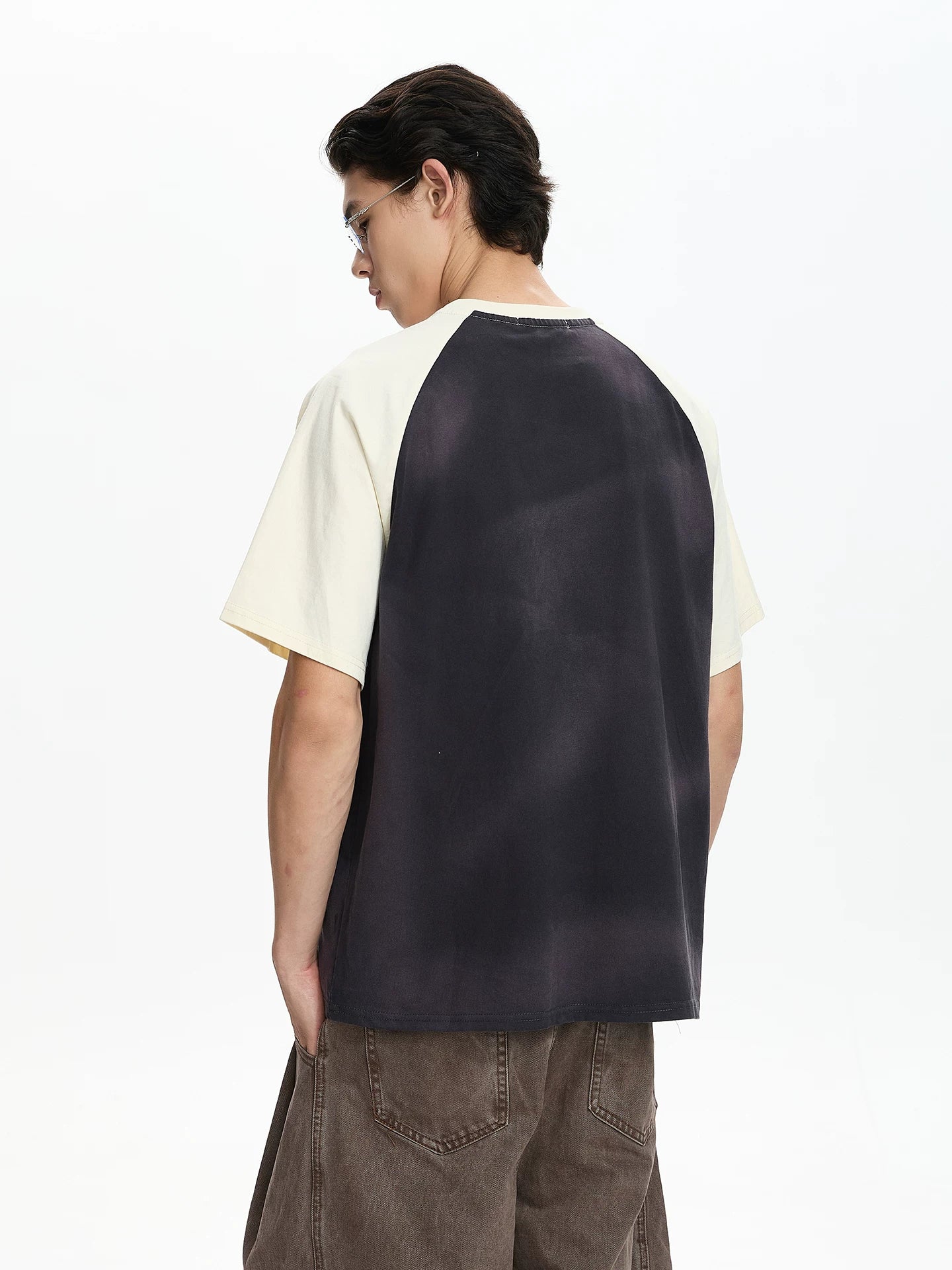 A PUEE Vintage Portrait Printed Ragged Sleeve Tee