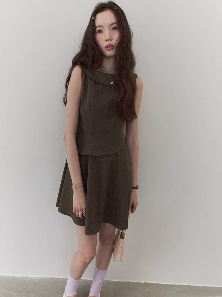 VOOE Ruffle-edged Waist Sleeveless Dress