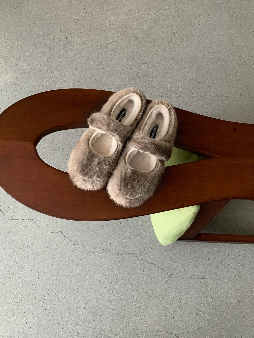 Milooey Soft-soled Velcro Bread Shoes