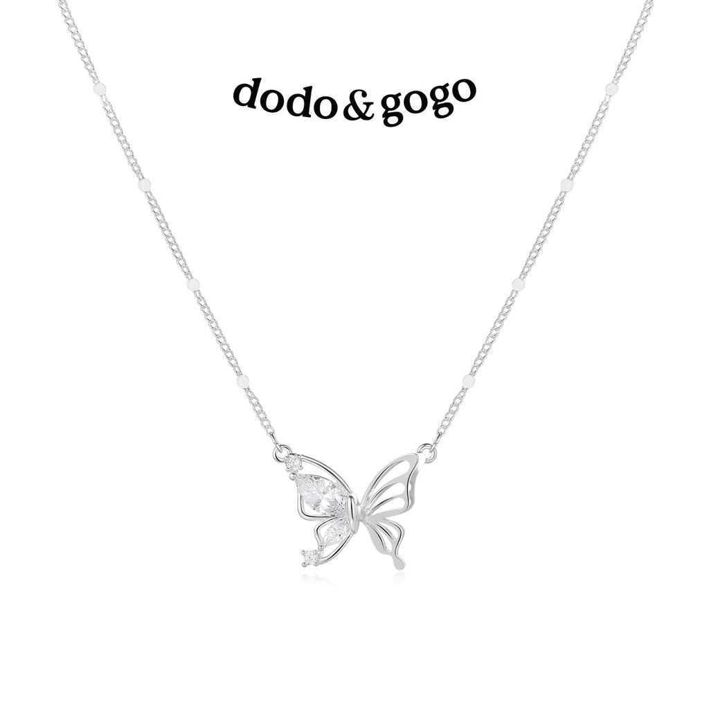 DODOGOGO Hollow Butterfly Necklace