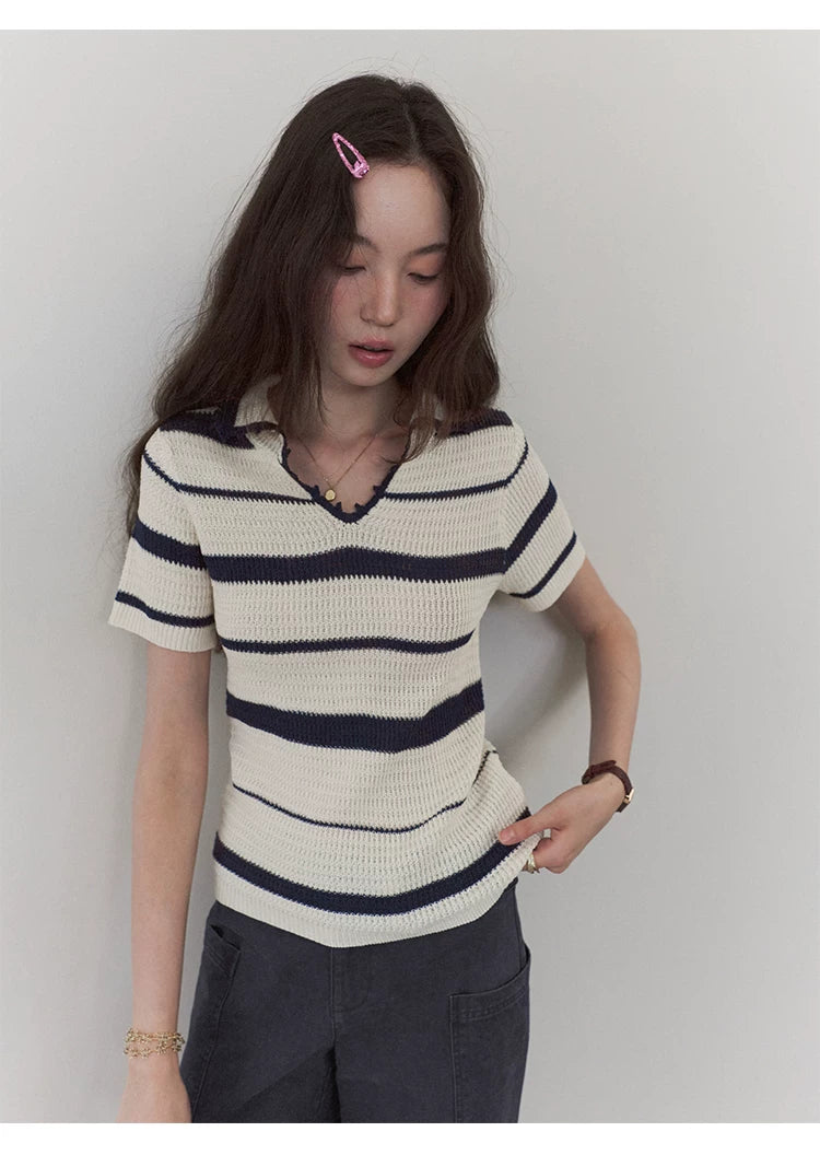 VOOE V-neck Contrasting Striped Knitted Front Shoulder Tee