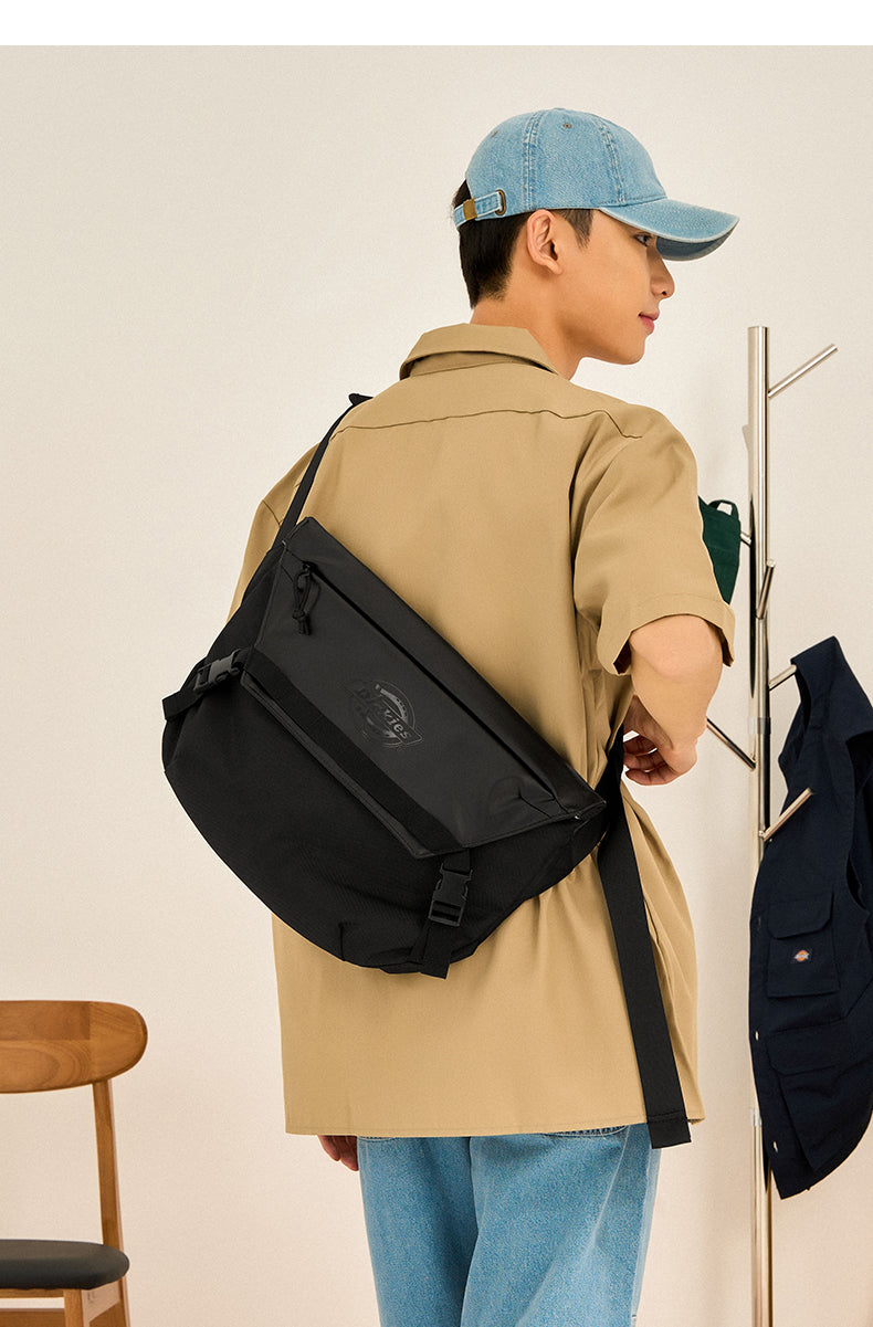 Dickies Functional Wind Cycling Commuter Shoulder Crossbody Bag