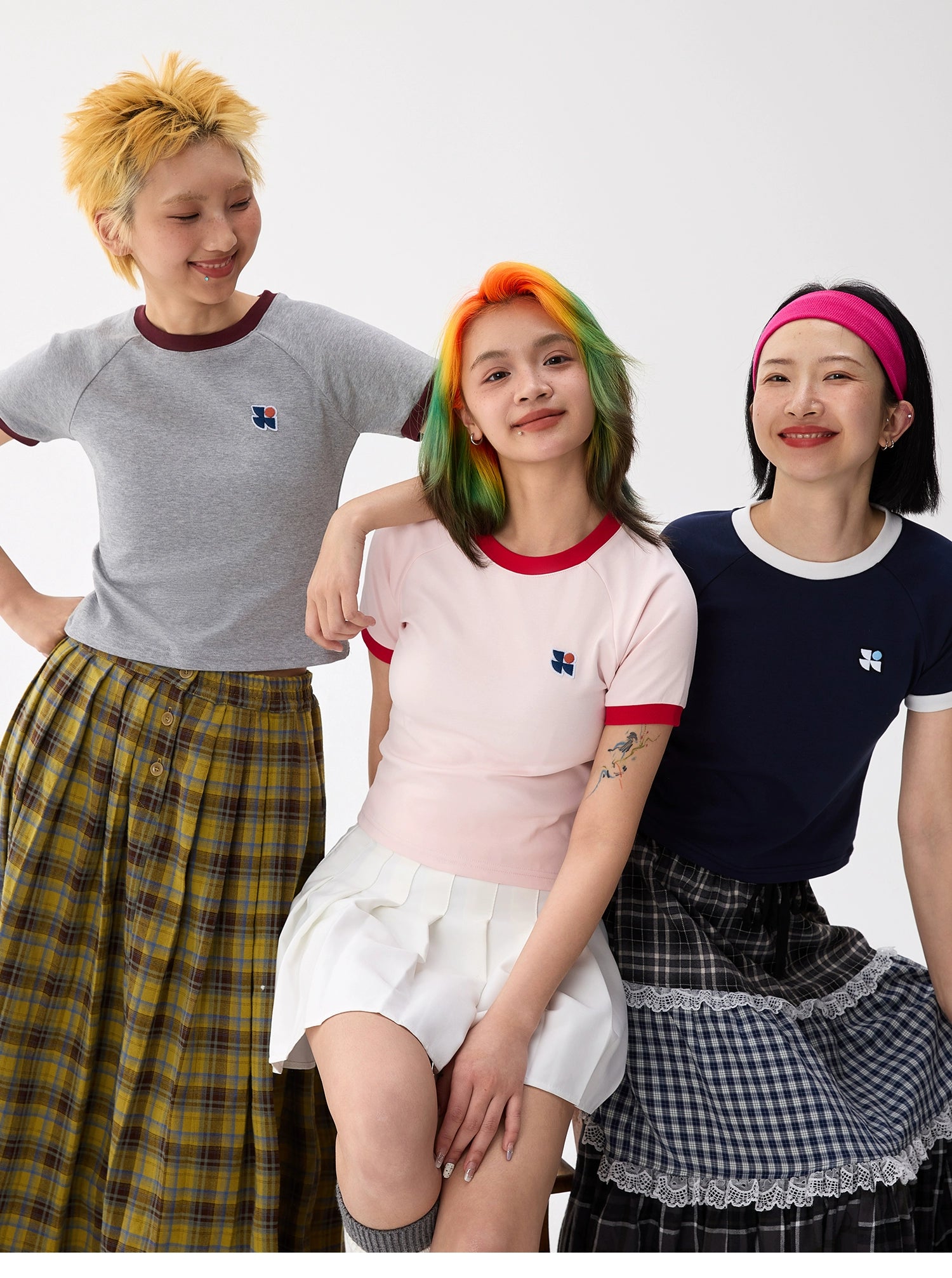 OWOX Color Matching Short Logo Slim and Thin Tee
