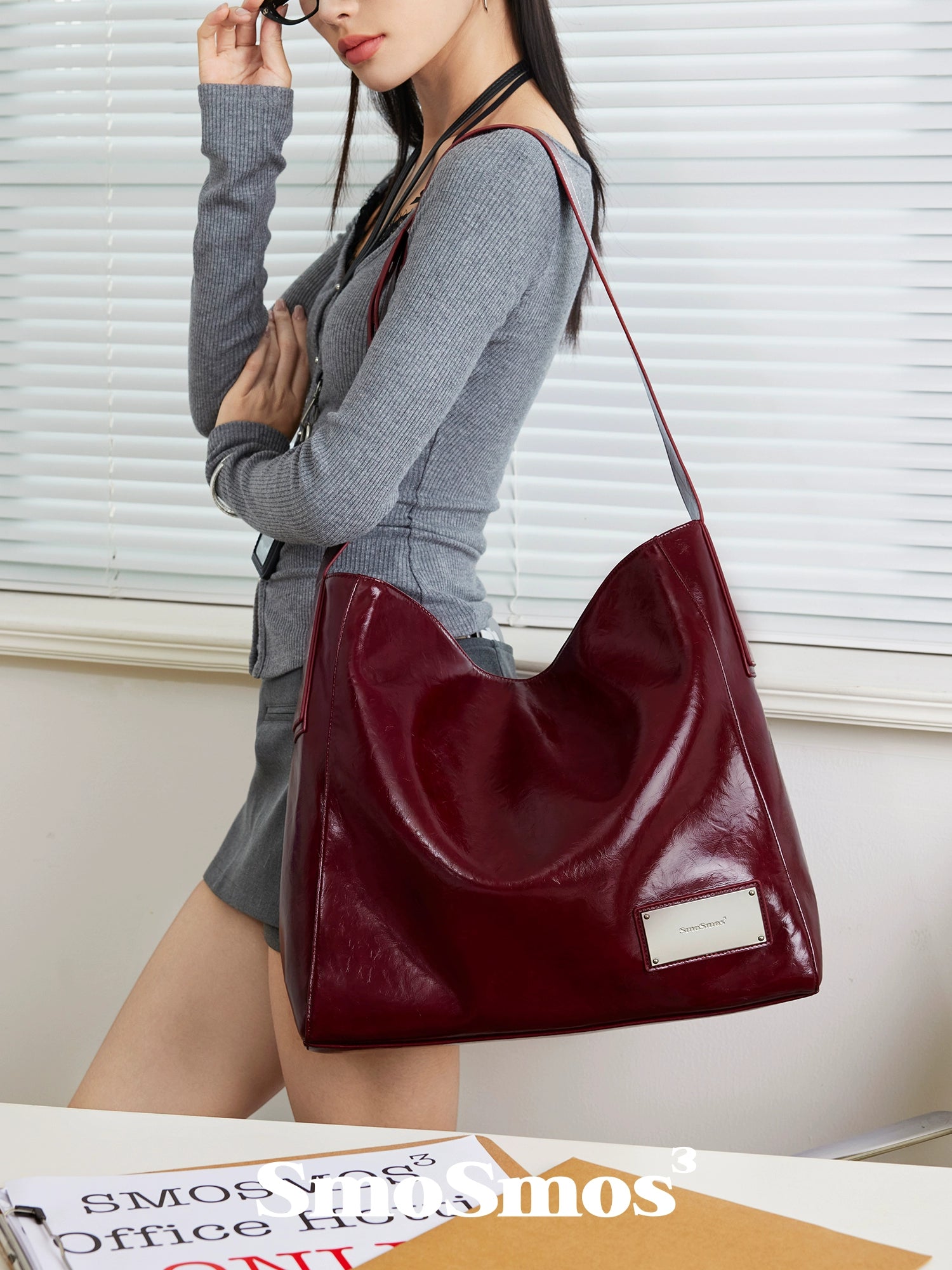 SmoSmos Versatile Large Capacity Messenger Bag