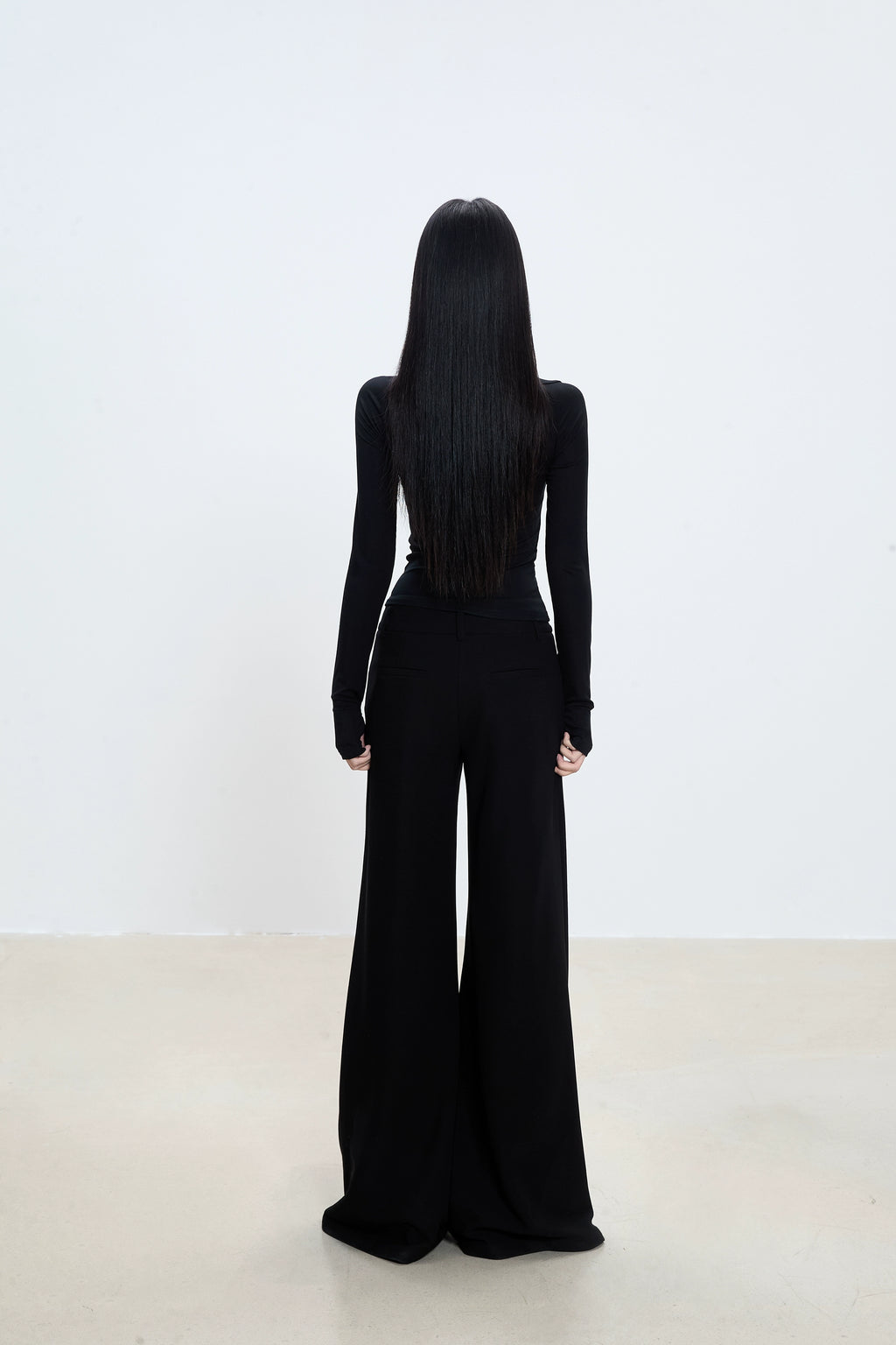 WITHMIN Slim and Thin Long Sleeves