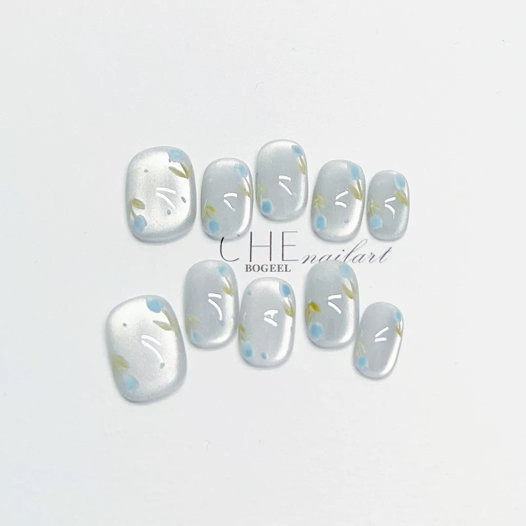 BOGEEL Cat's Eye Small Flower White Wearing Armor