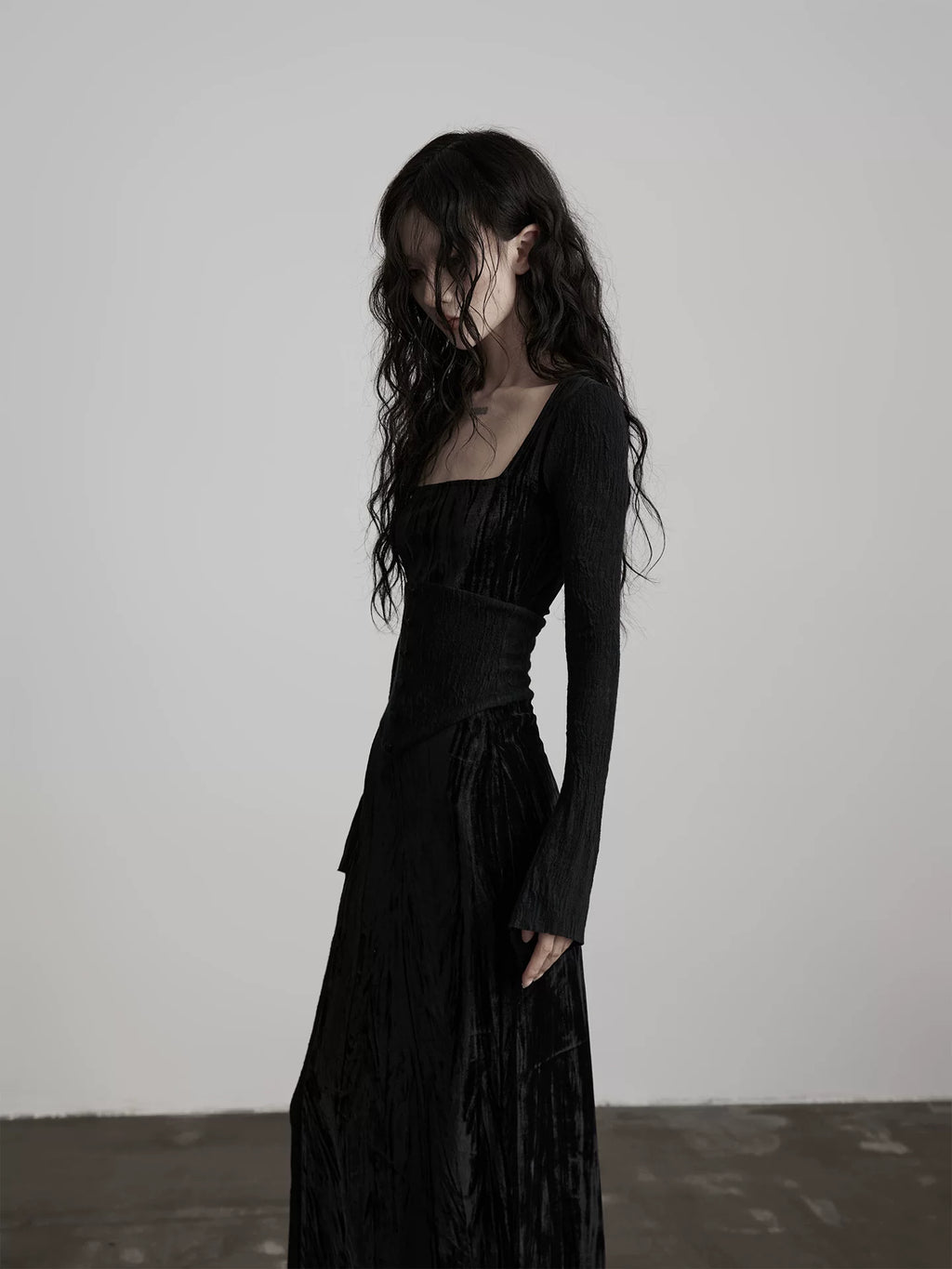 INDULGE Velvet Splicing Lace Long Sleeve Dress