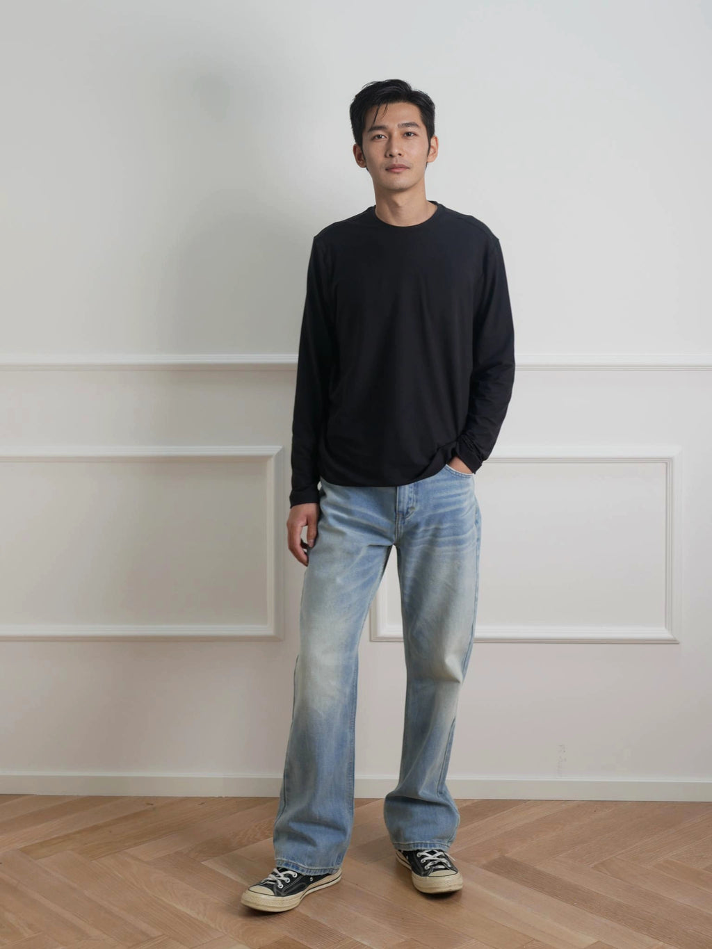 NO LOGO Slightly Washed Old Jeans