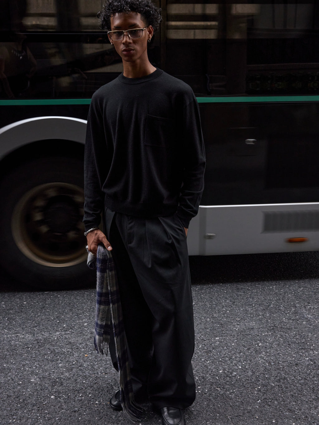 VLABMADE Slack Crew Neck Pocket Long Sleeve Sweater
