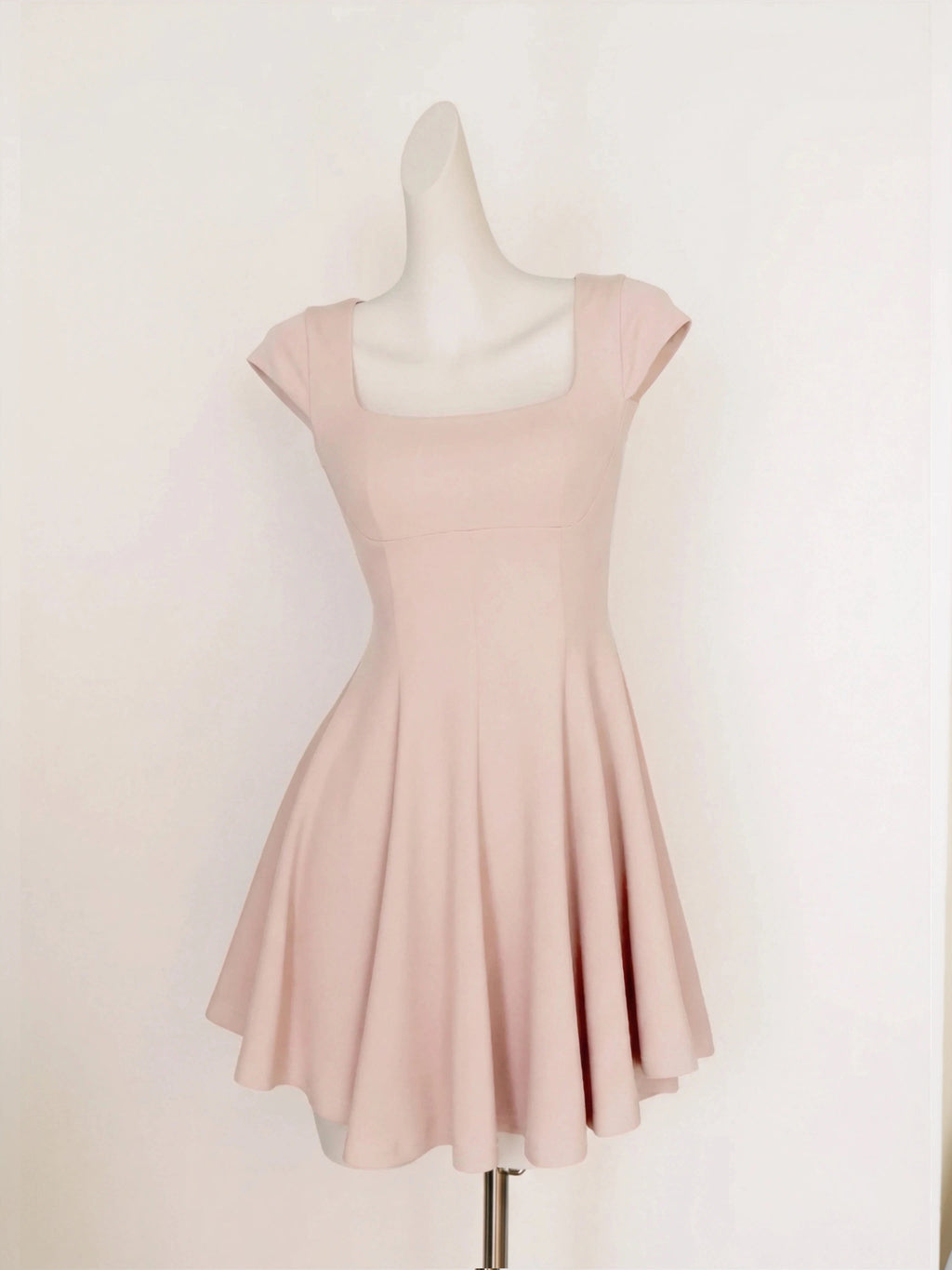 Barb Chill Square Neck Waist Skinny Suspender Short Dress
