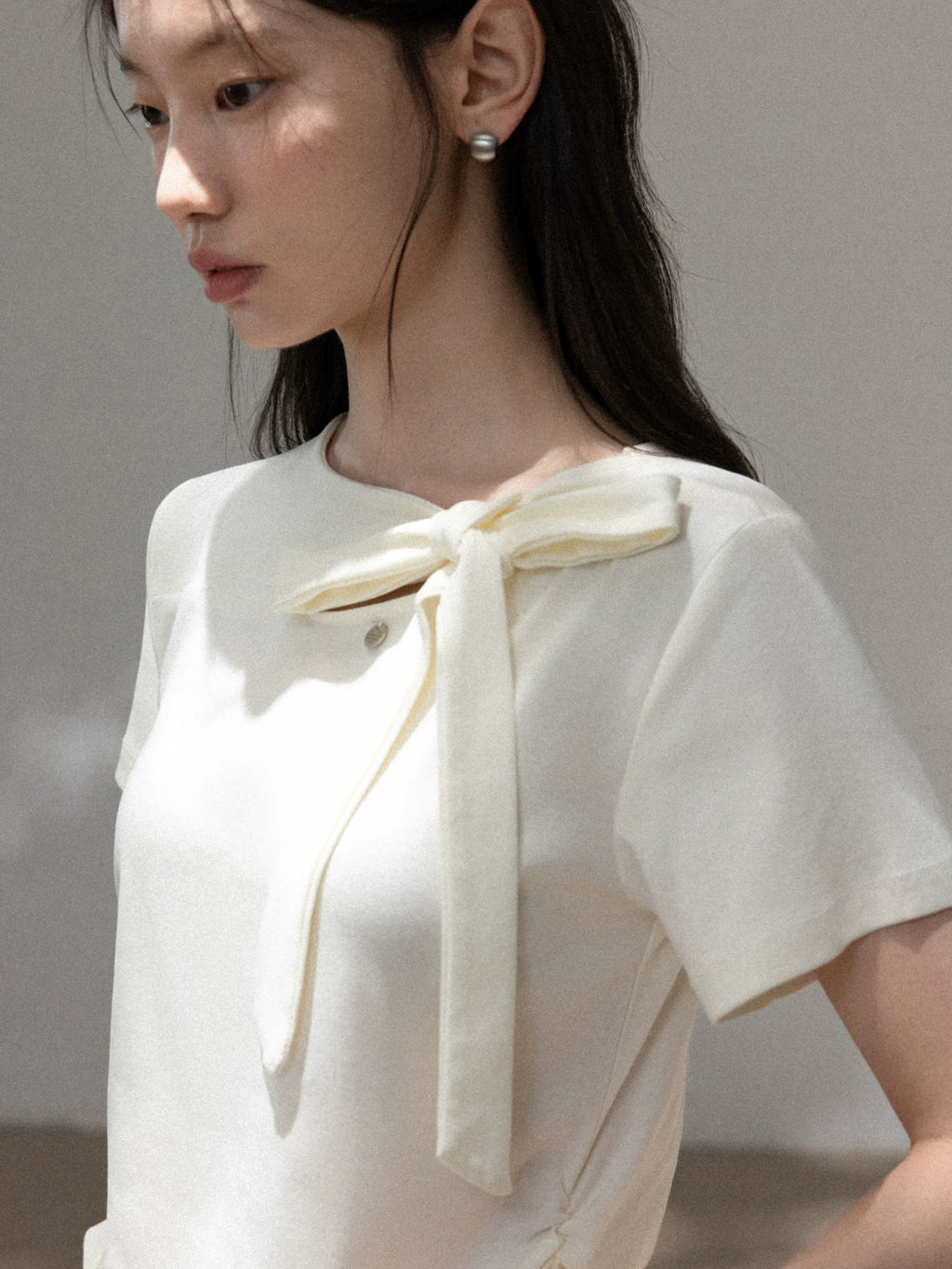 Cantonstory Crew Neck Front Shoulder Waist Thin Tee