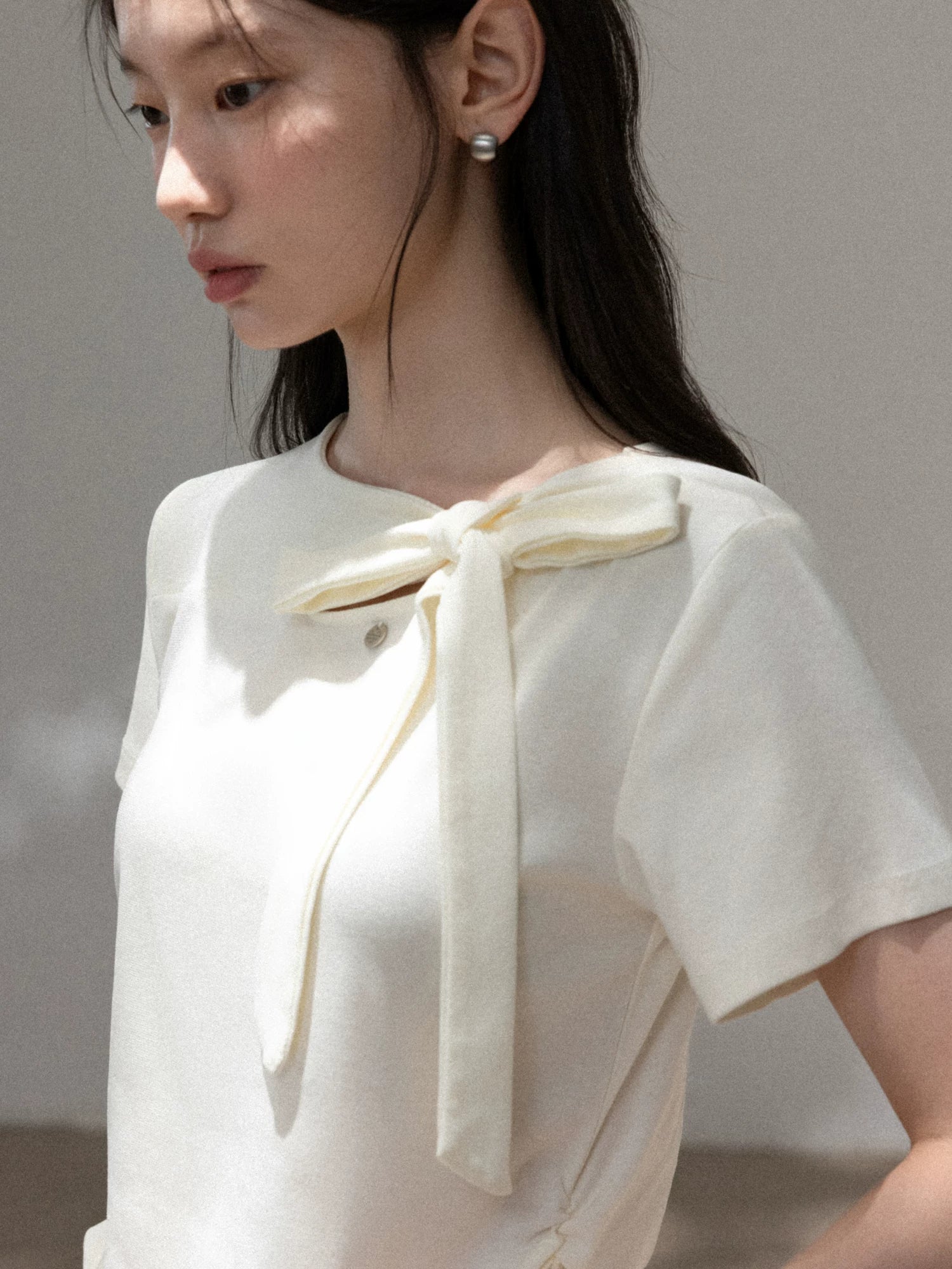 Cantonstory Crew Neck Front Shoulder Waist Thin Tee