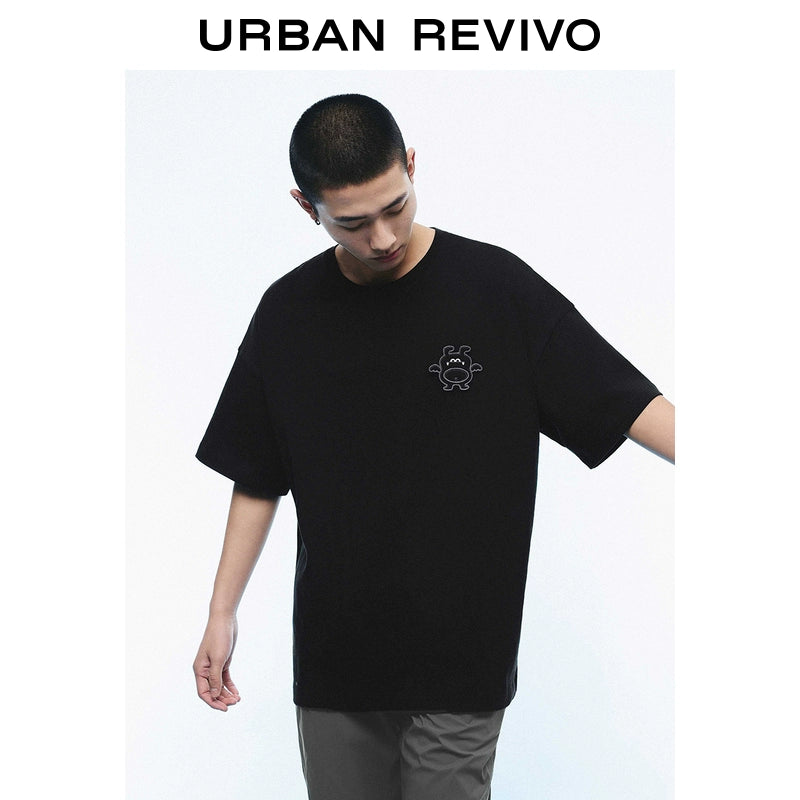 URBAN REVIVO Casual 3D Pattern Cotton Tee