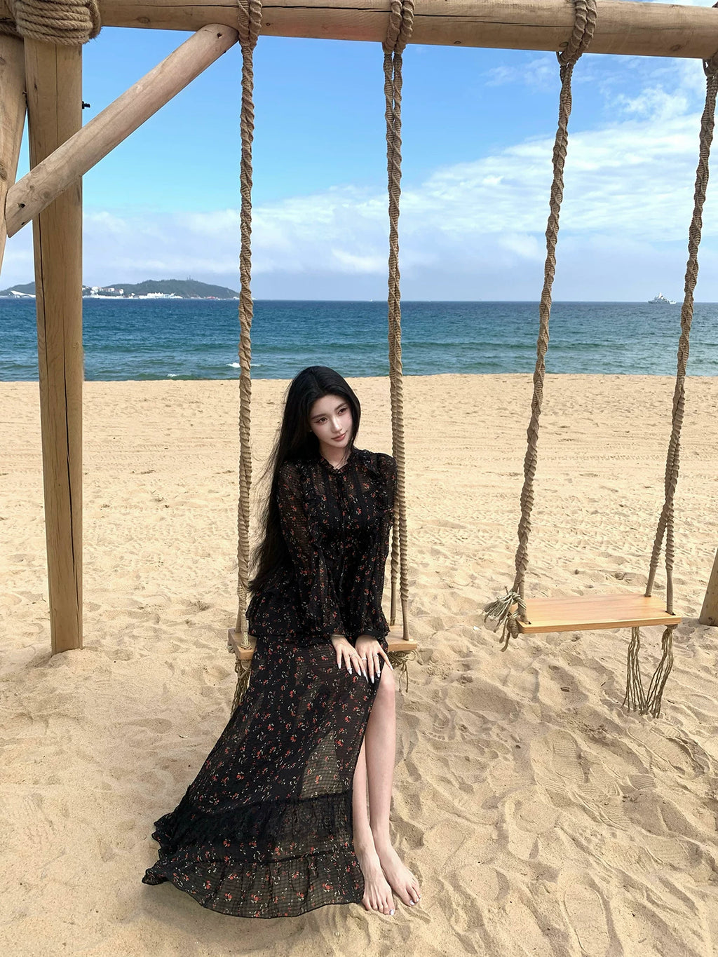 Barb Chill Floral Lace Skirt Two-piece Set