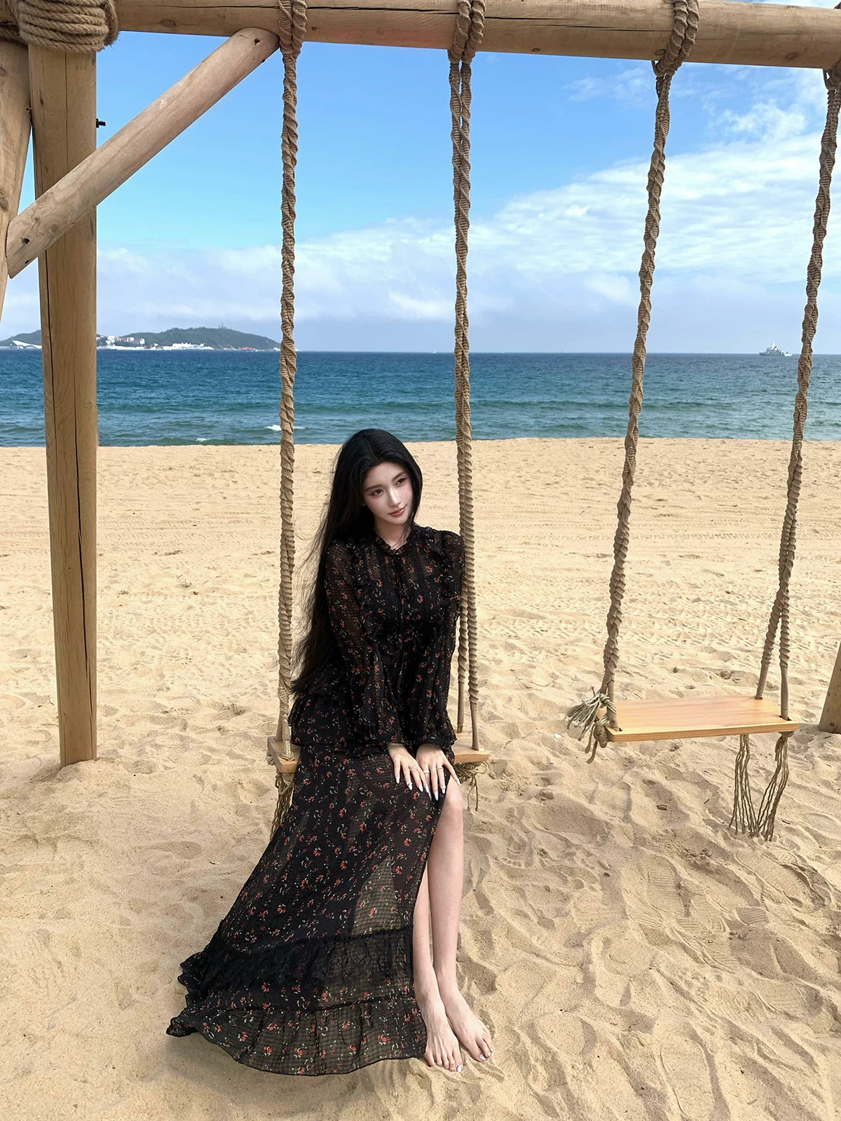 Barb Chill Floral Lace Skirt Two-piece Set