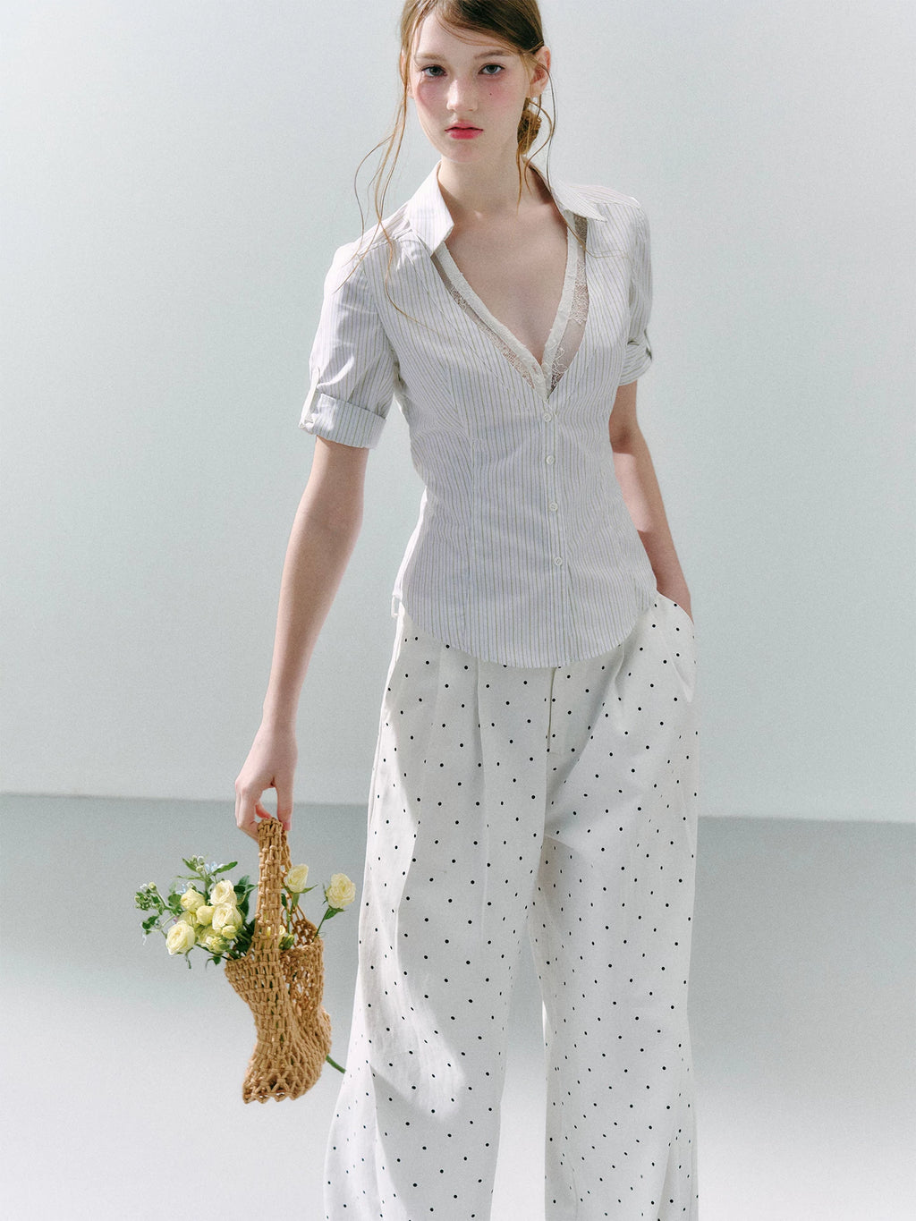 LOST FOREST Low-neck Lace Fake Two-piece Slim-fit Shirt