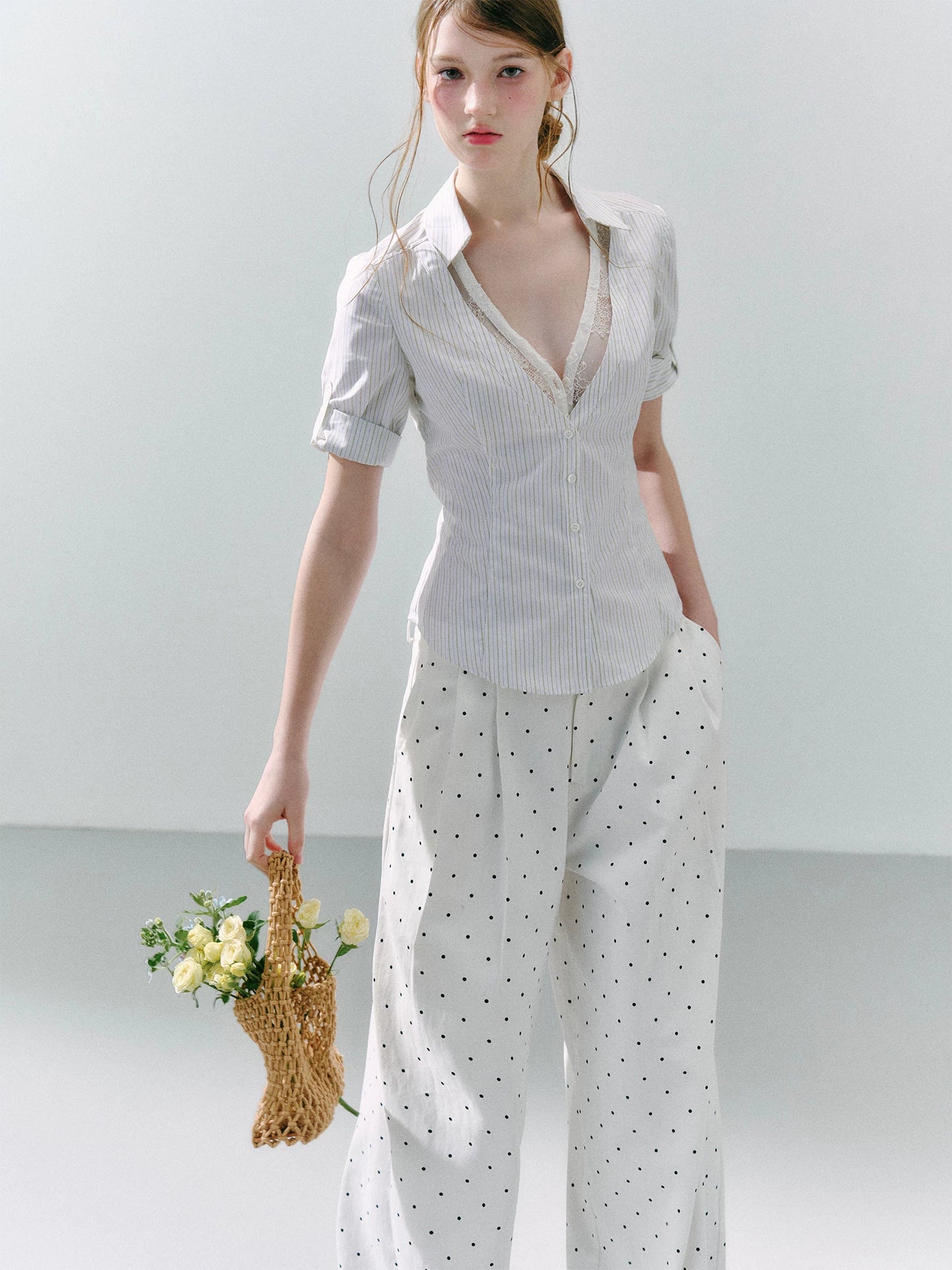 LOST FOREST Low-neck Lace Fake Two-piece Slim-fit Shirt
