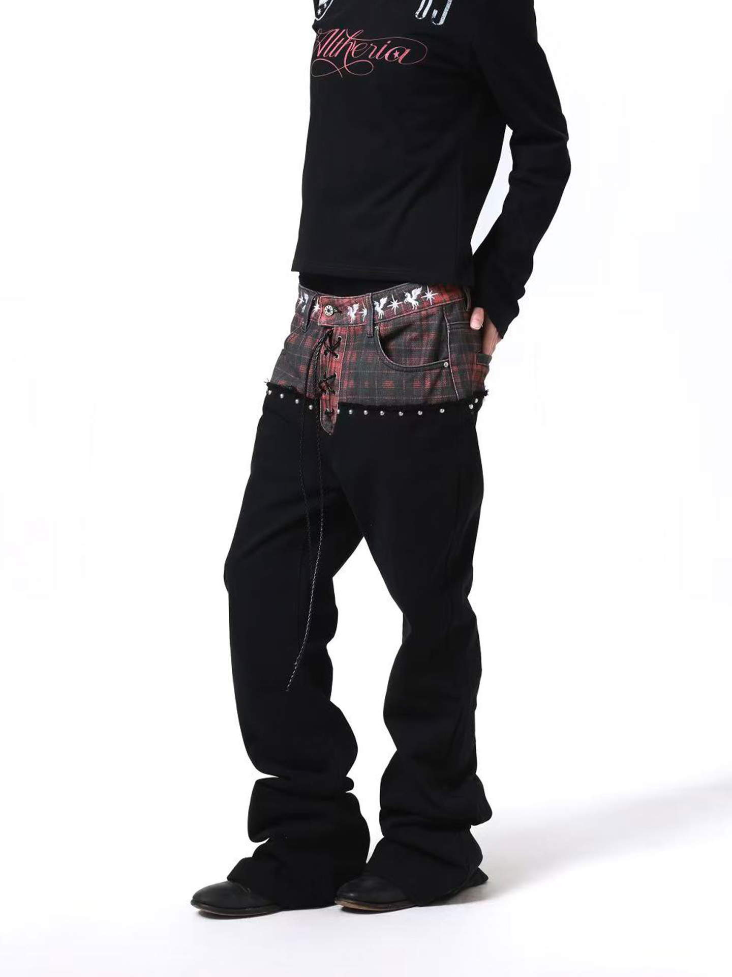 DETW Waist Embroidered Rivets Stacked Jeans