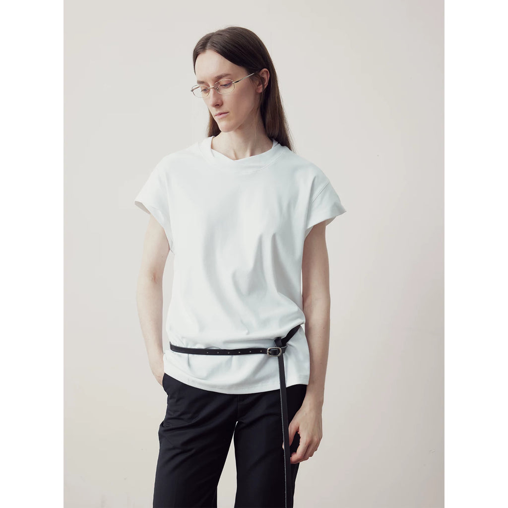 COLN Minimalist Round Neck Tee