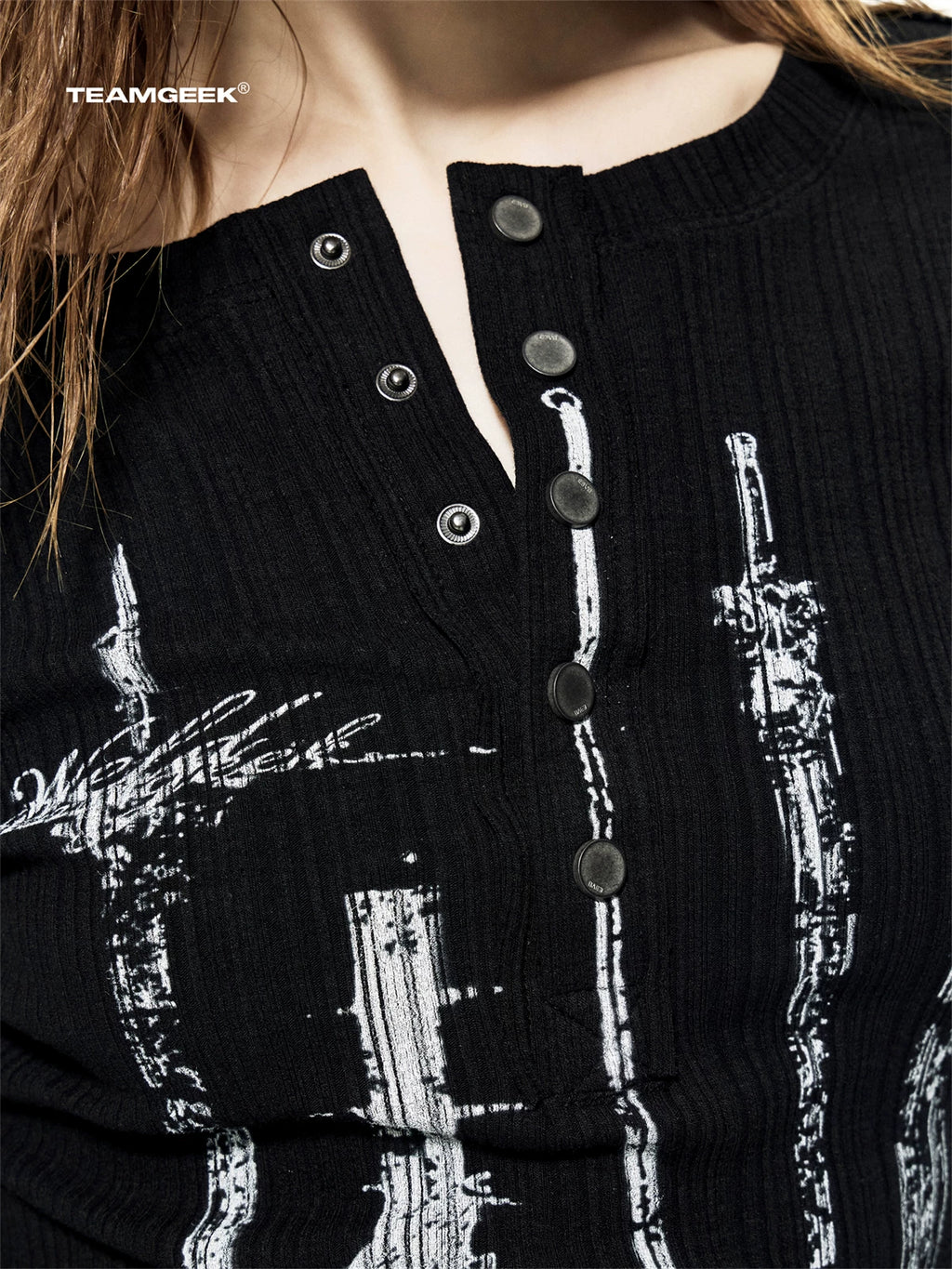 TEAMGEEK Weapon Totem Print Slim Sleeve