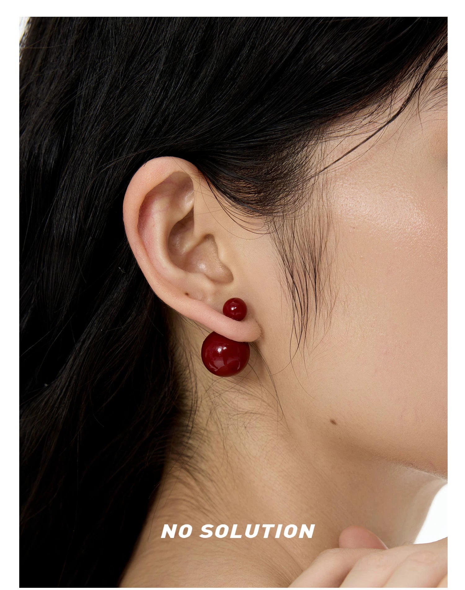 NO SOLUTION Double Sided Bead Stud Earrings