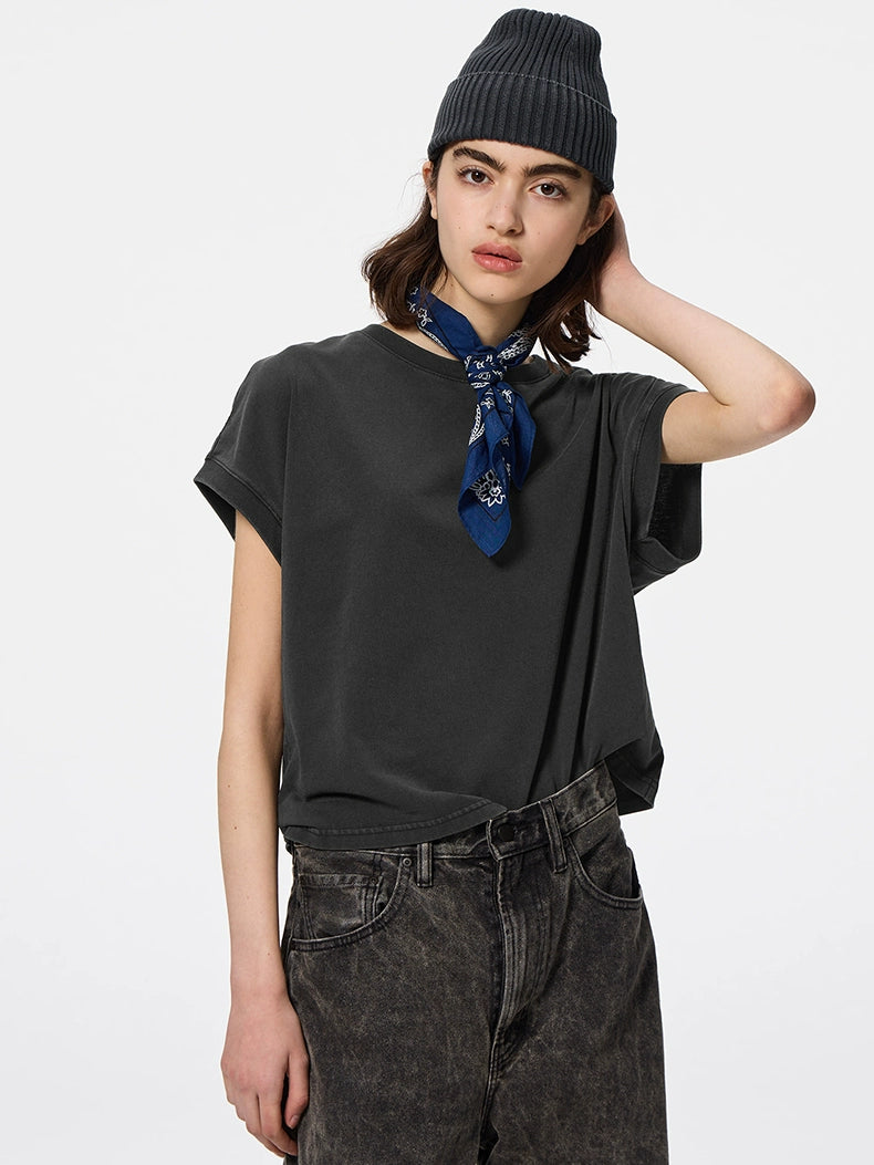 GU Retro Feeling Loose and Simple Tee