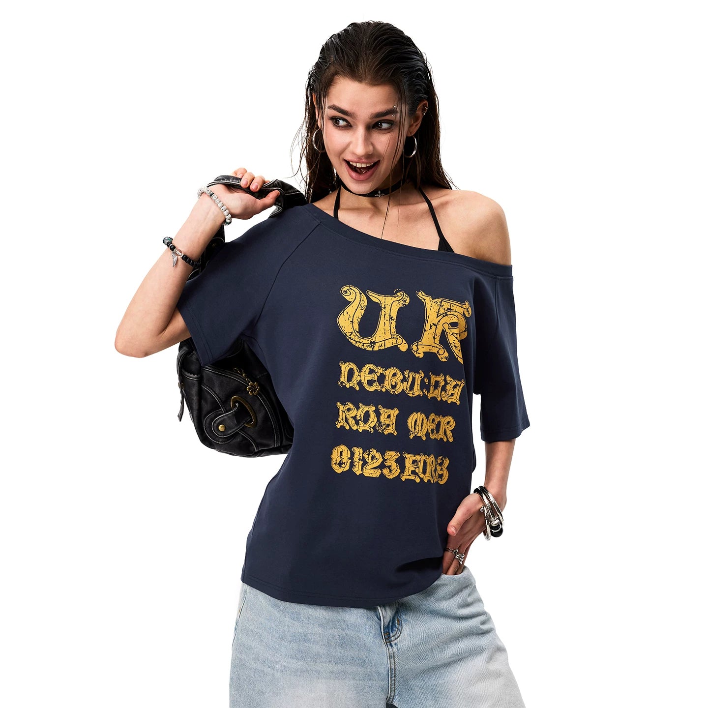 0123Start Diagonal Shoulder Contrasting Loose Tee