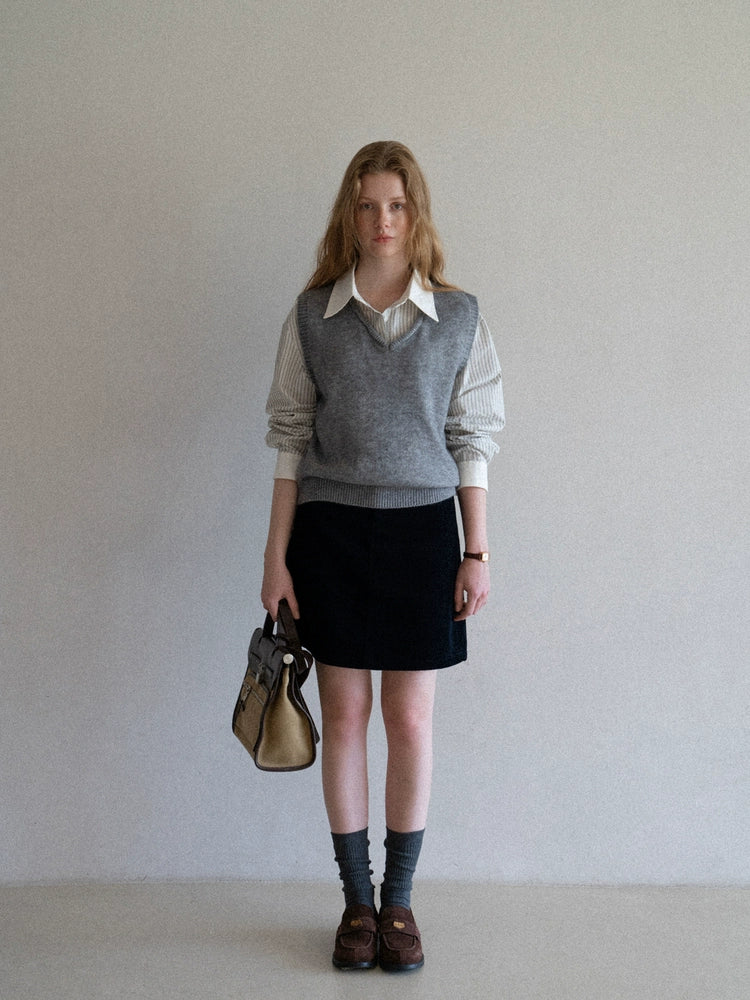 Cantonstory Vintage V-Neck Knitted Vest