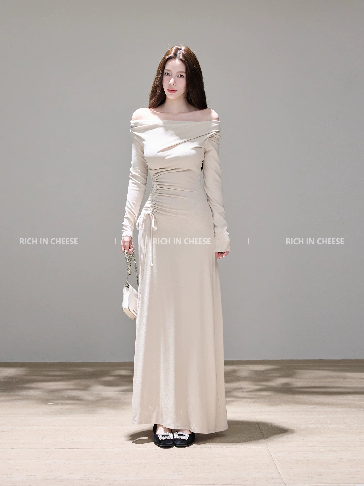 RICH IN CHEESE Swingneck Drawstring Long-sleeved Knitted Dress