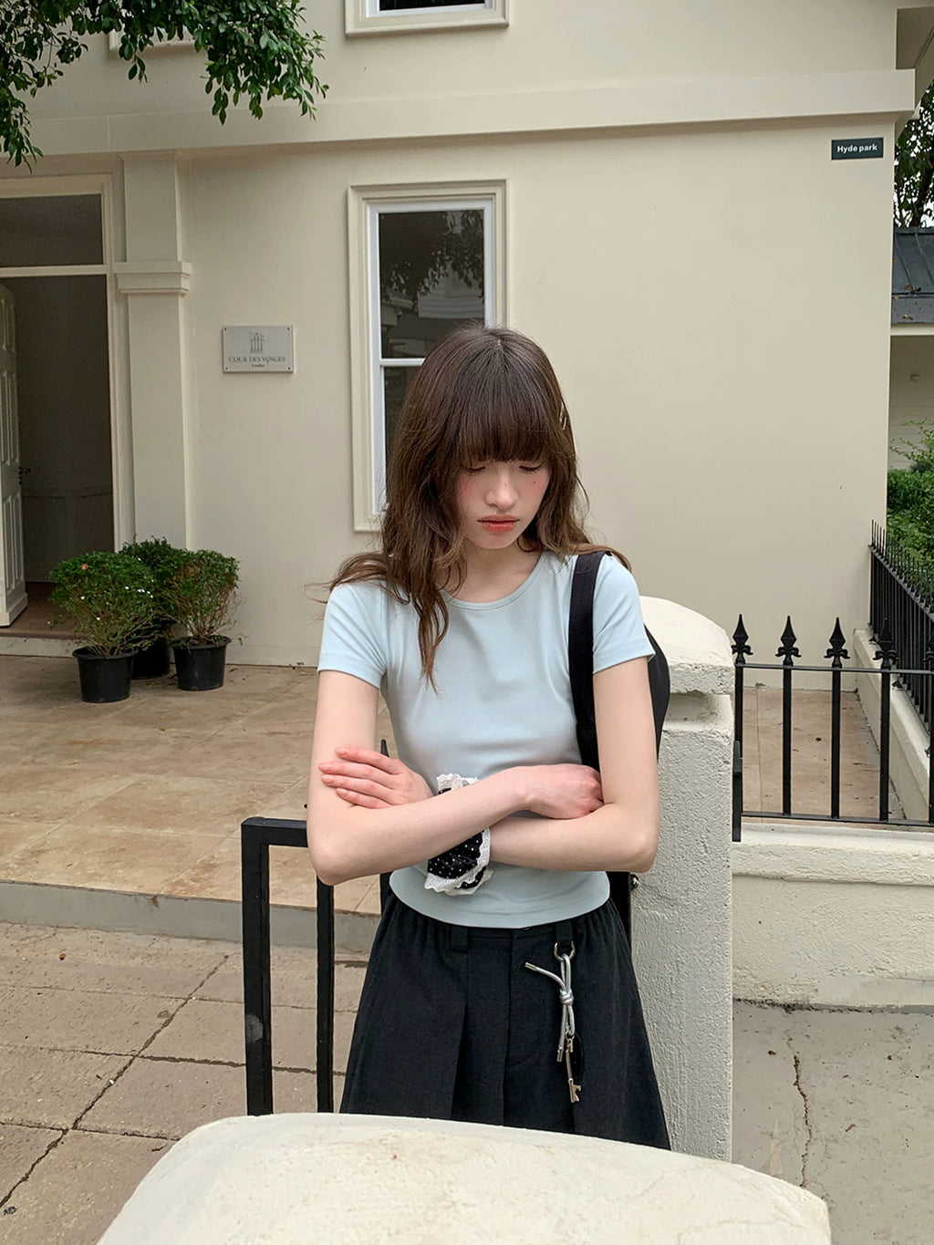 KANO Bow Back Hollow Tee