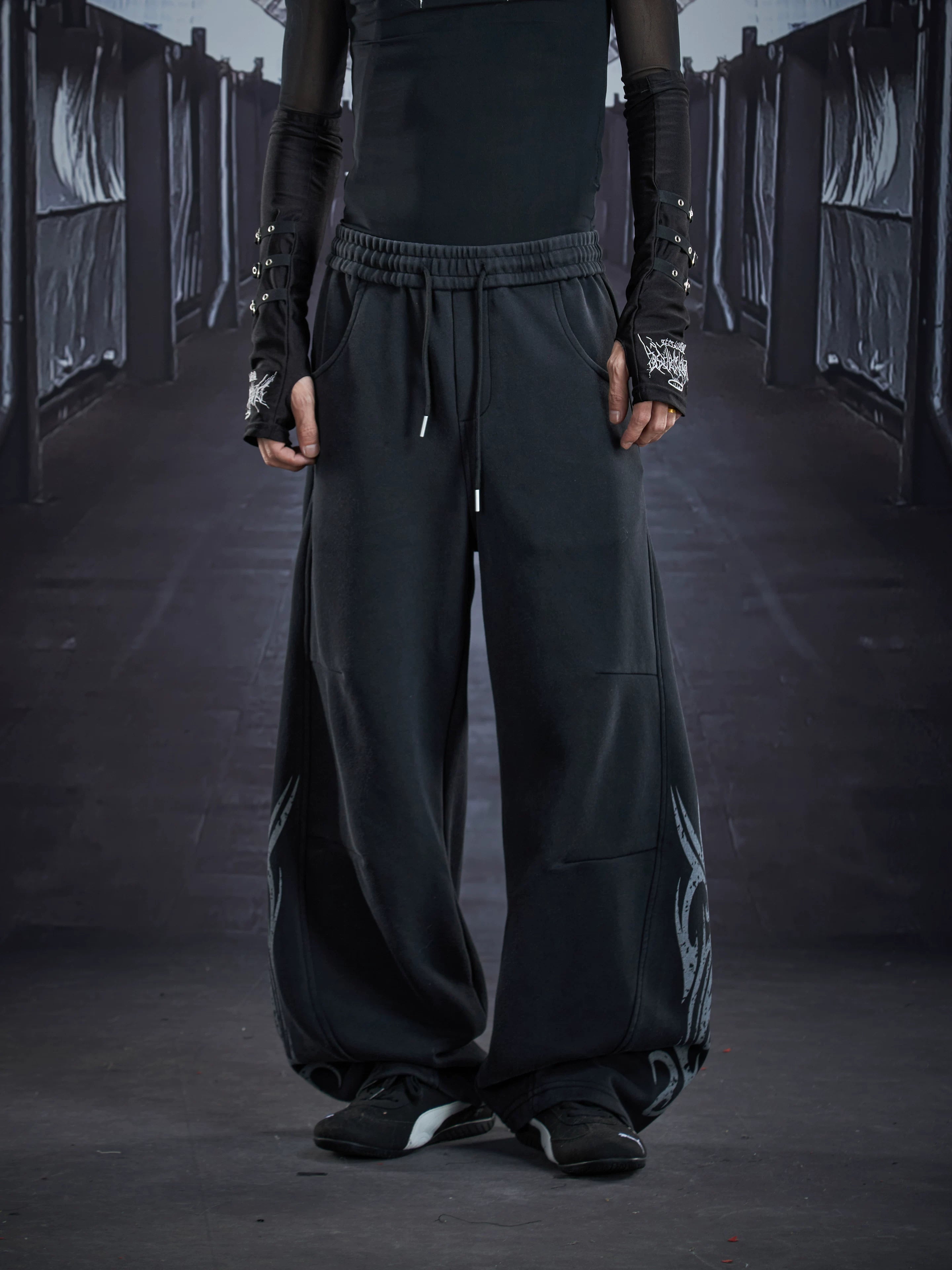 NOMANIAI Totem Print Scimitar Casual Sweatpants