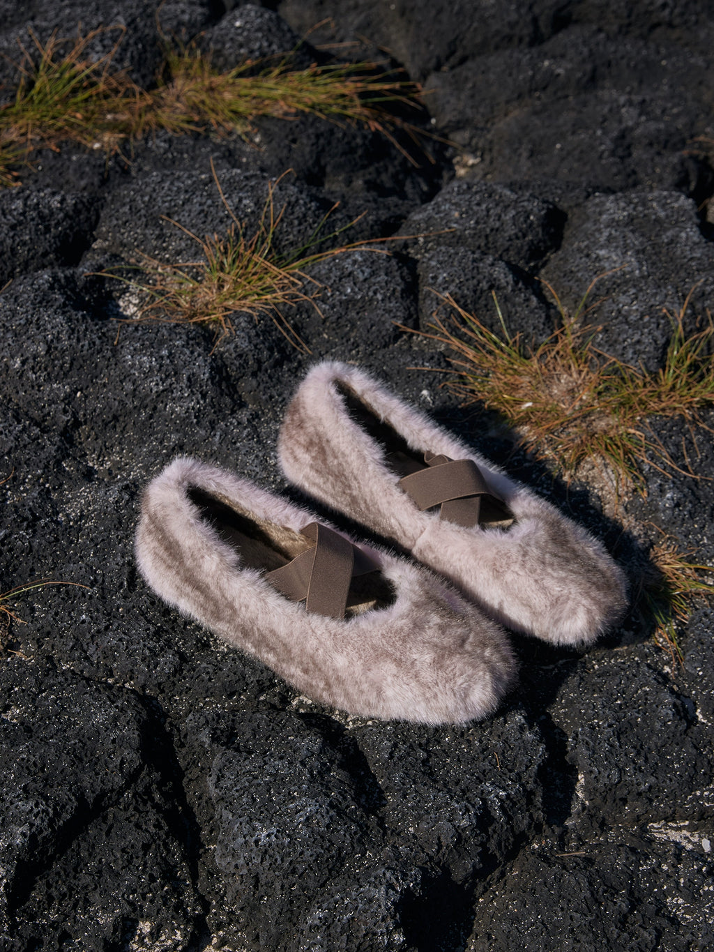 Milooey Cross Strap Out Fluffy Shoes