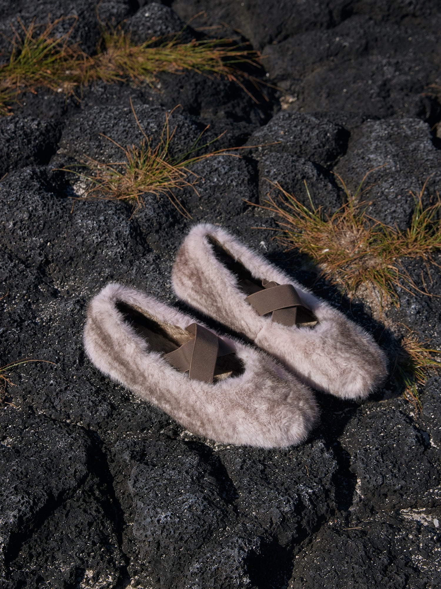 Milooey Cross Strap Out Fluffy Shoes