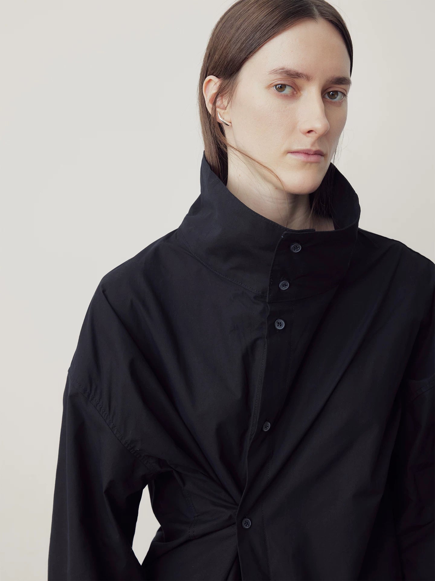 COLN High-necked Slim Long-sleeved Shirt