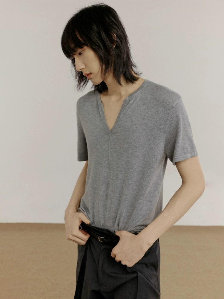 COLN Casual Slack V-neck Knitted Tee